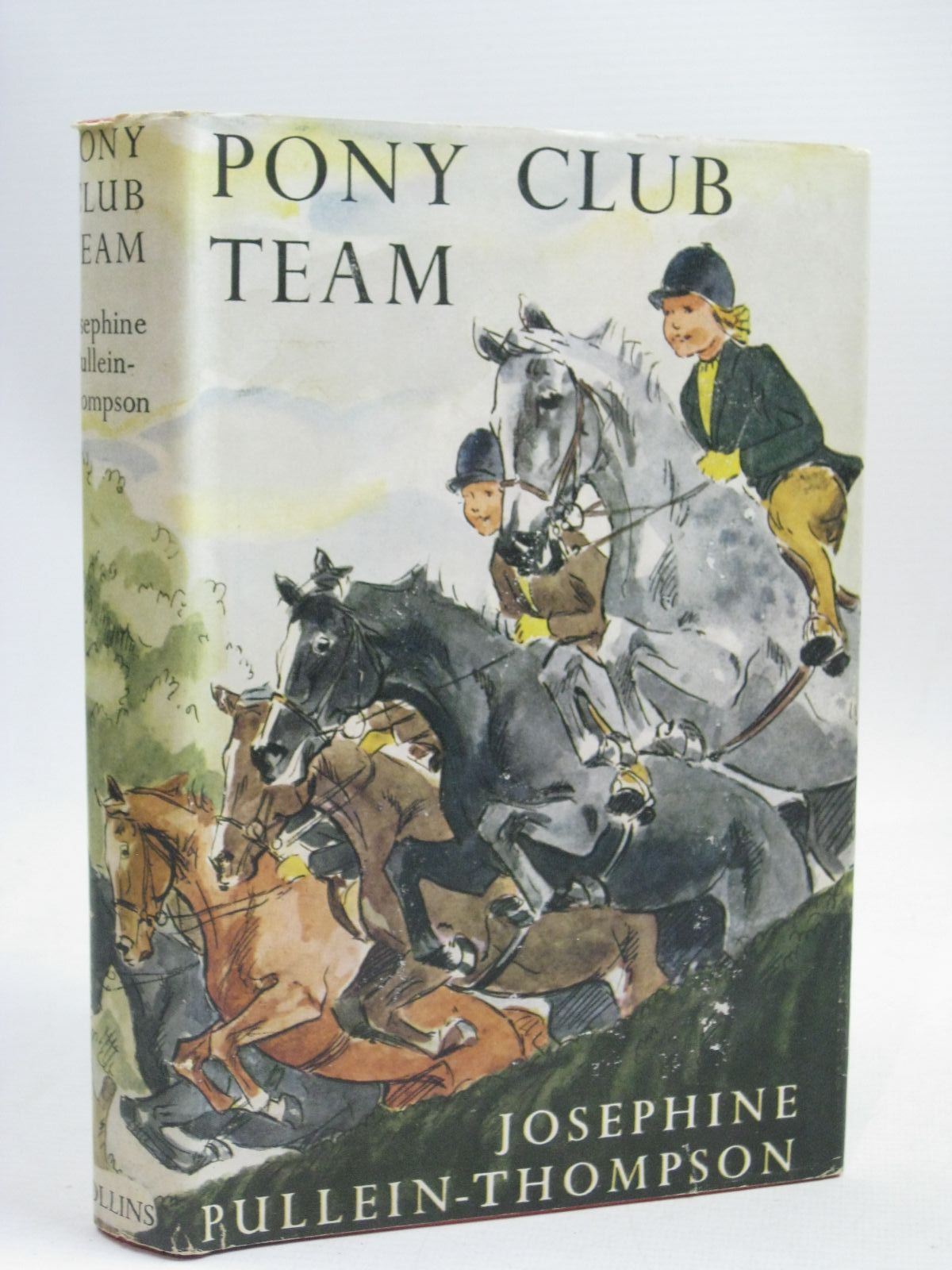 Cover of PONY CLUB TEAM by Josephine Pullein-Thompson