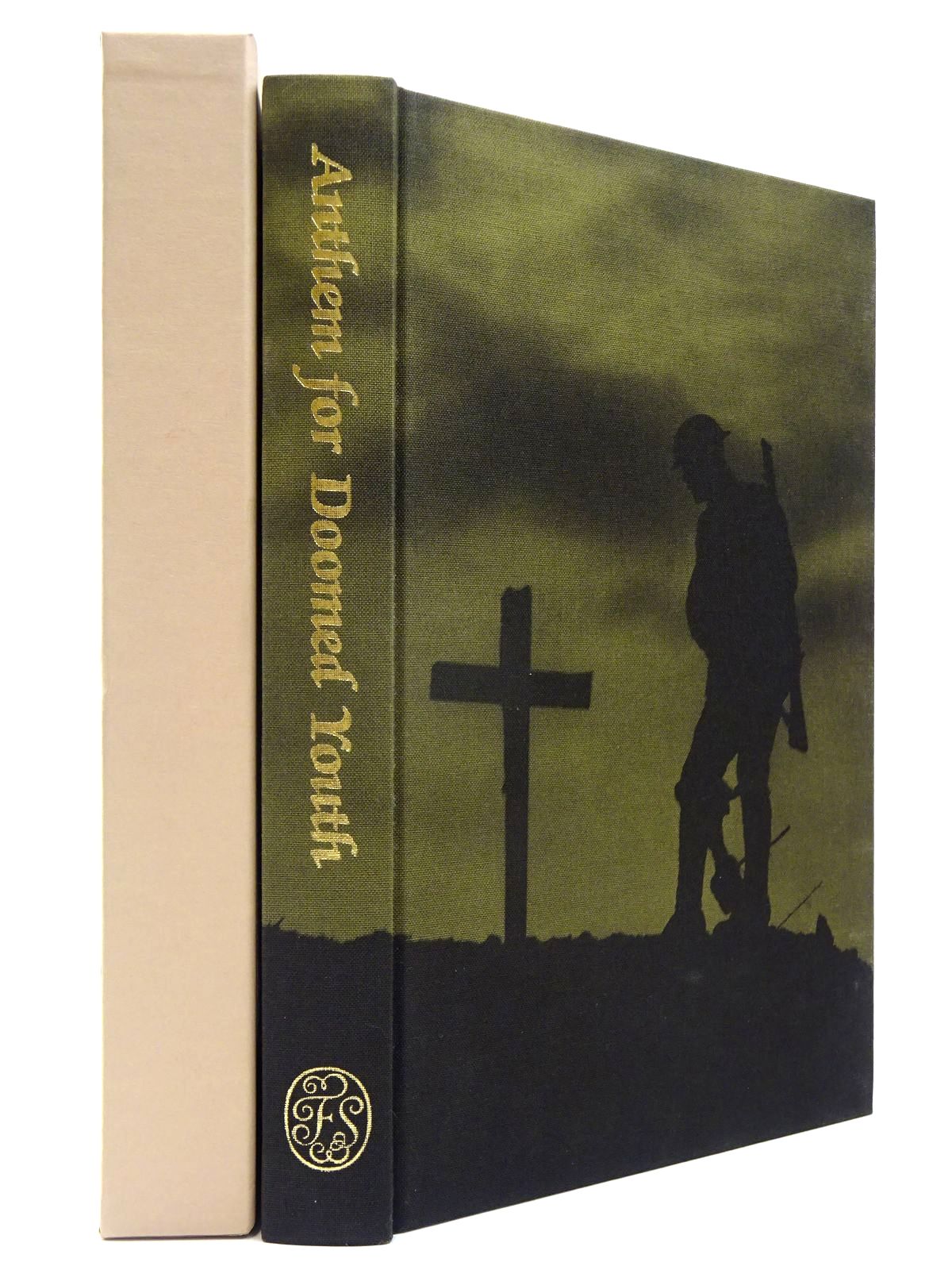 Cover of ANTHEM FOR DOOMED YOUTH: POETS OF THE GREAT WAR by Lyn MacDonald