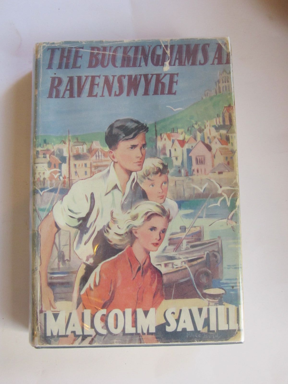Photo of THE BUCKINGHAMS AT RAVENSWYKE written by Saville, Malcolm illustrated by Bush, Alice published by Evans Brothers Limited (STOCK CODE: 1206570)  for sale by Stella & Rose's Books