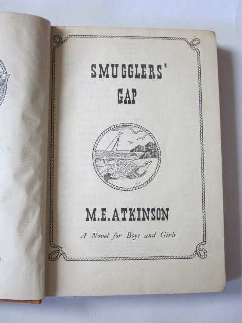 Photo of SMUGGLERS' GAP written by Atkinson, M.E. illustrated by Jones, Harold published by John Lane The Bodley Head (STOCK CODE: 1305430)  for sale by Stella & Rose's Books