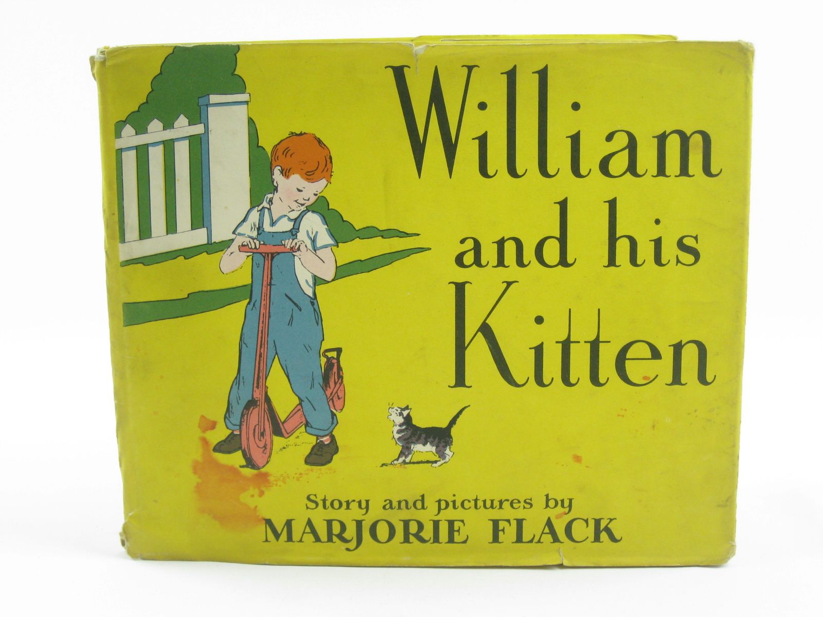 Photo of WILLIAM AND HIS KITTEN written by Flack, Marjorie illustrated by Flack, Marjorie published by John Lane The Bodley Head (STOCK CODE: 1310286)  for sale by Stella & Rose's Books