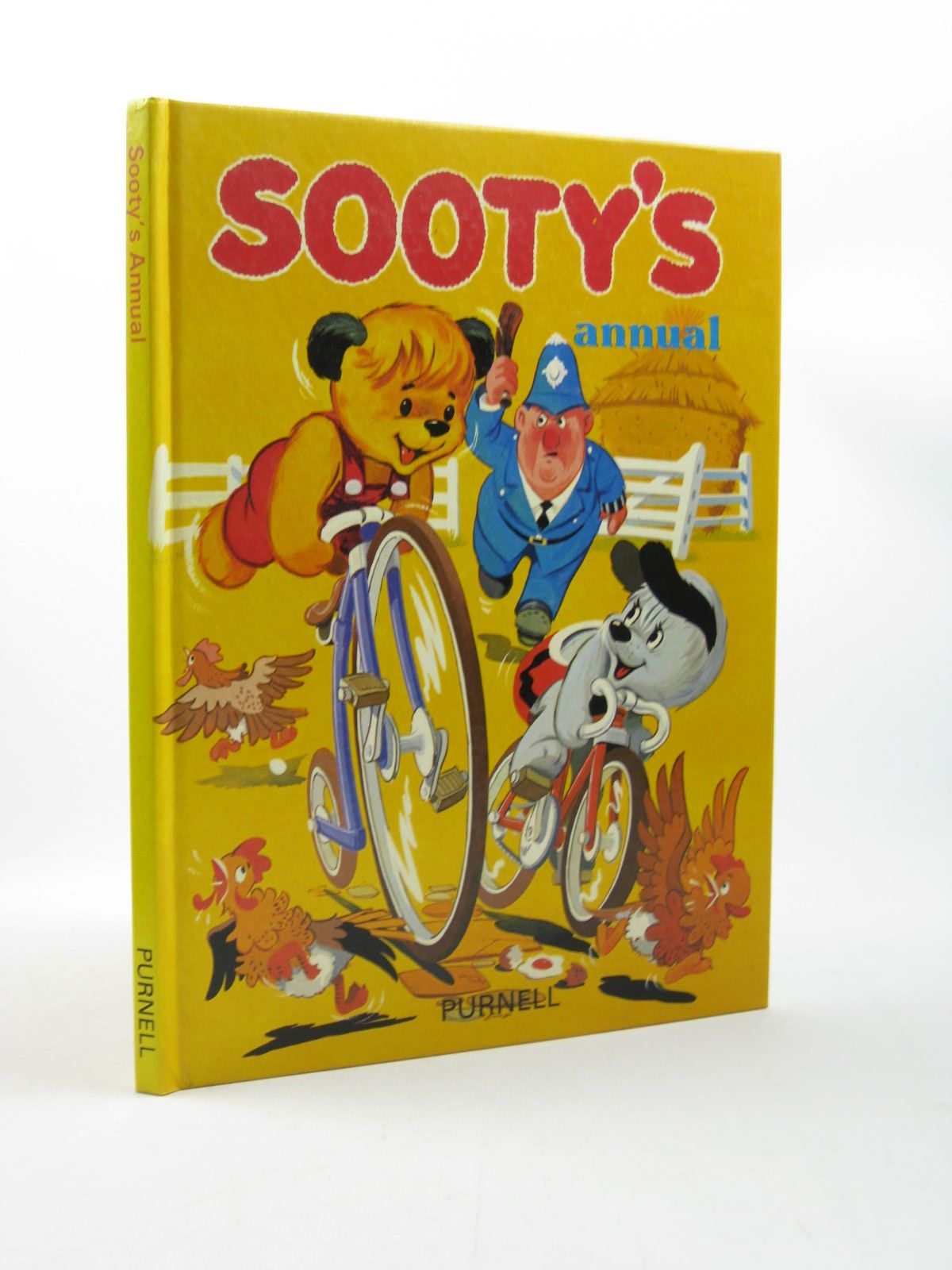 Photo of SOOTY'S ANNUAL written by Corbett, Harry published by Purnell (STOCK CODE: 1312763)  for sale by Stella & Rose's Books