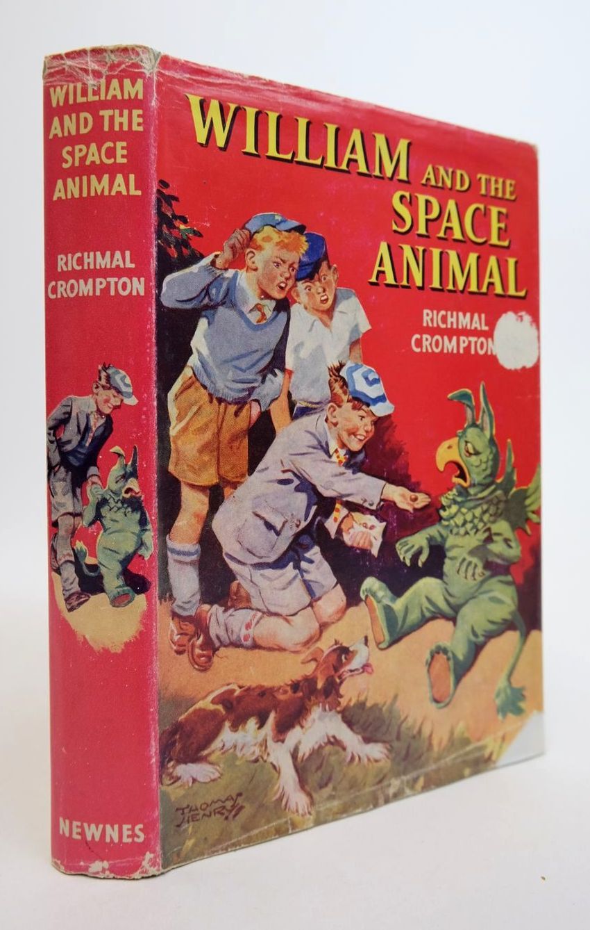 Photo of WILLIAM AND THE SPACE ANIMAL written by Crompton, Richmal illustrated by Henry, Thomas published by George Newnes (STOCK CODE: 1318706)  for sale by Stella & Rose's Books
