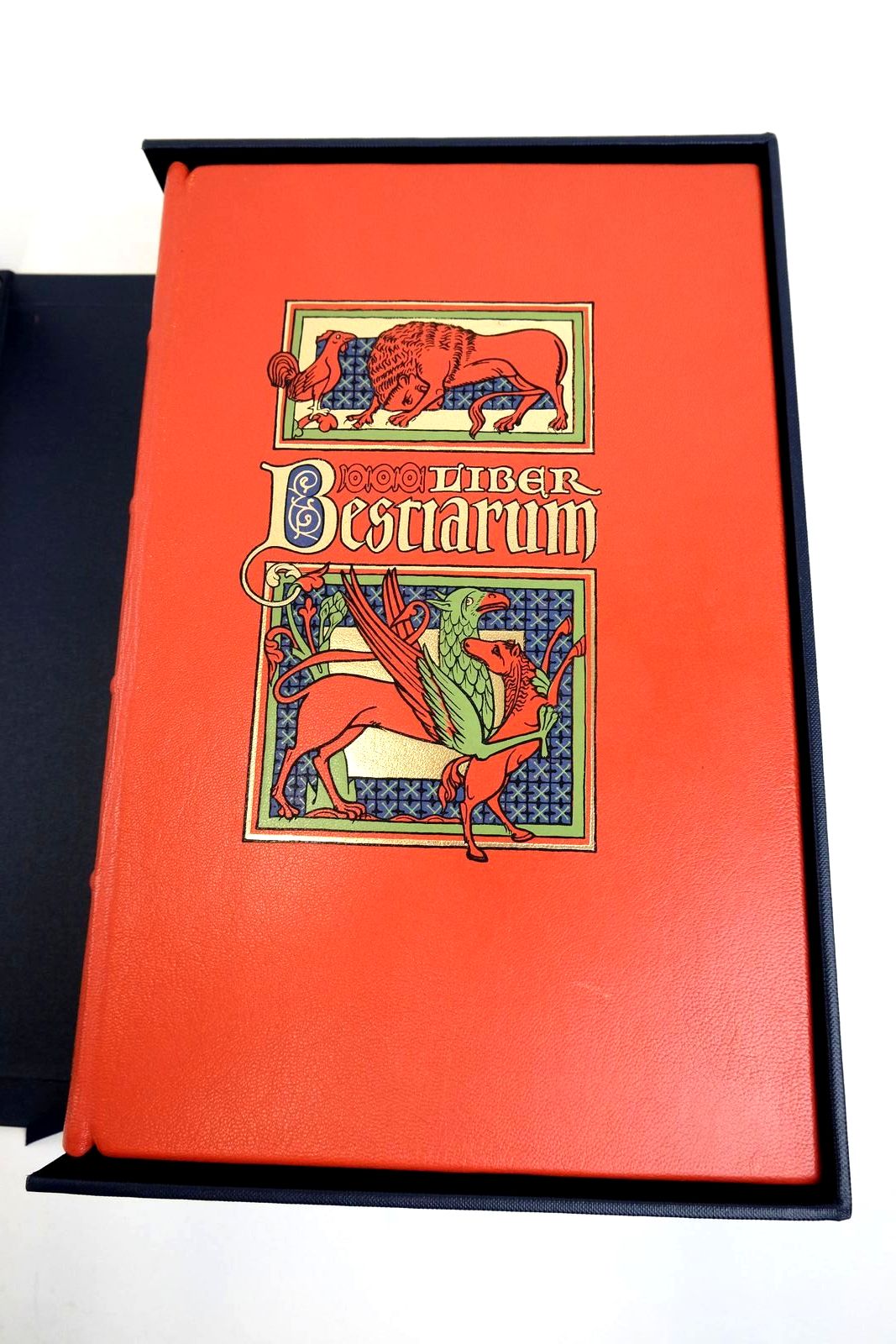 Photo of LIBER BESTIARUM written by De Hamel, Christopher
Barber, Richard published by Folio Society (STOCK CODE: 1321645)  for sale by Stella & Rose's Books