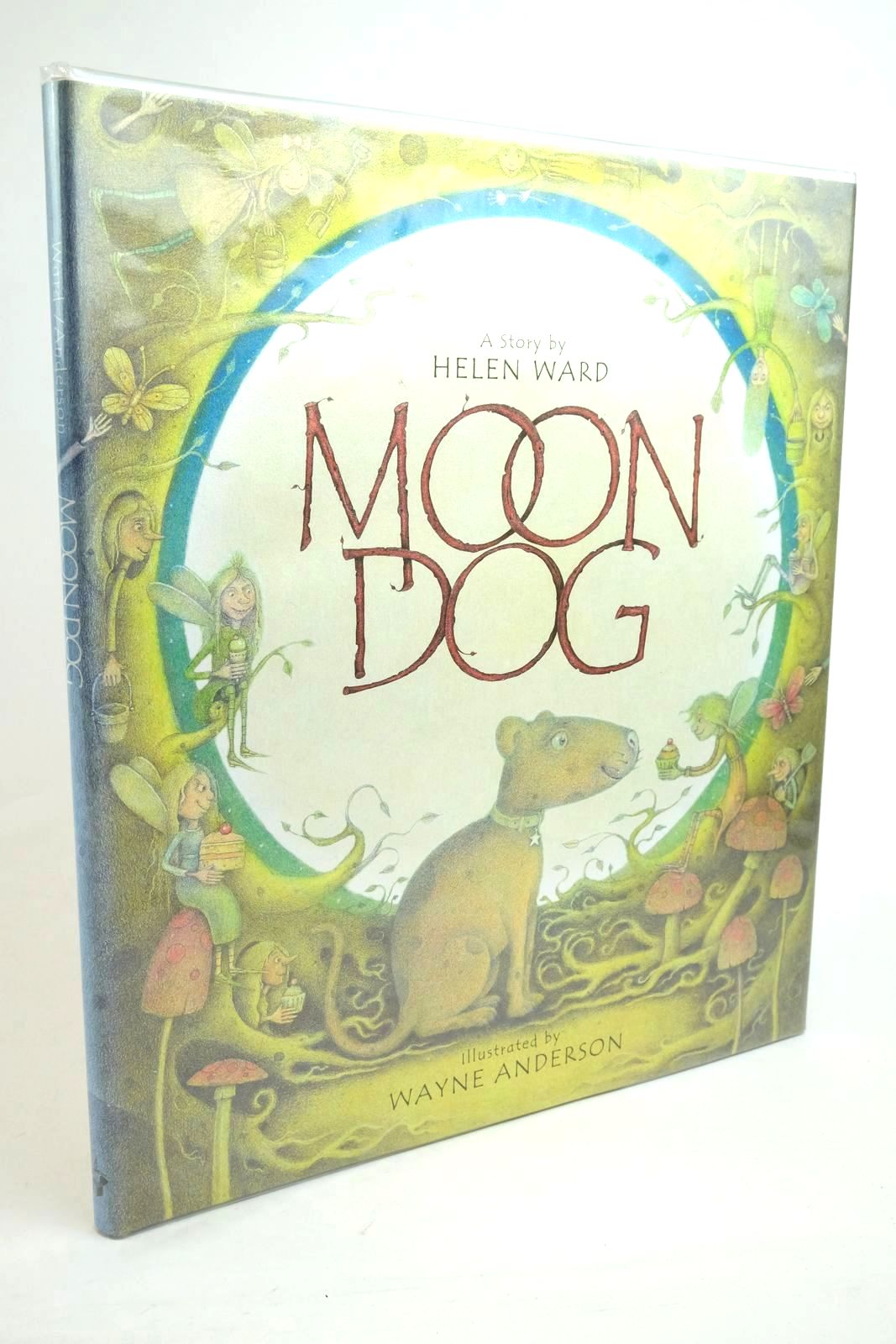 Photo of MOON DOG written by Ward, Helen illustrated by Anderson, Wayne published by Templar Publishing (STOCK CODE: 1322363)  for sale by Stella & Rose's Books