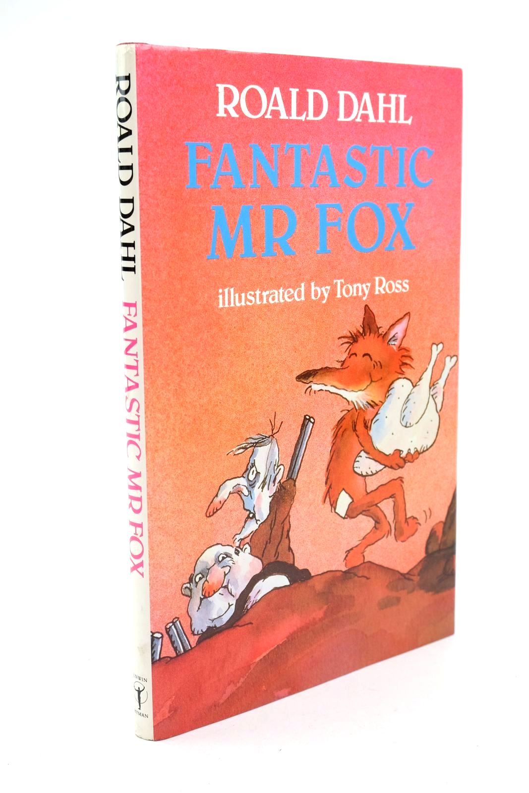 Photo of FANTASTIC MR FOX written by Dahl, Roald illustrated by Ross, Tony published by Unwin Hyman (STOCK CODE: 1322917)  for sale by Stella & Rose's Books