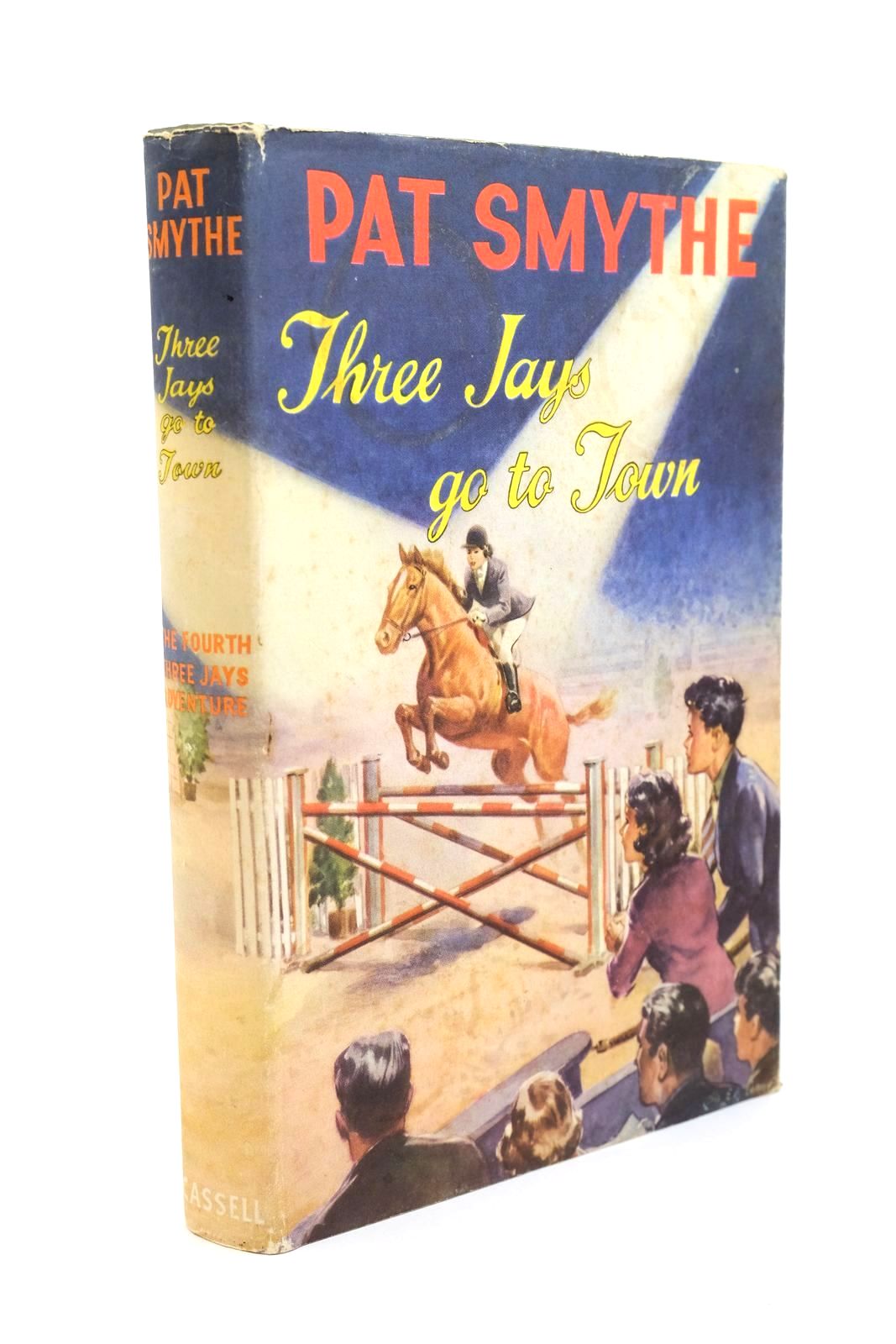 Photo of THREE JAYS GO TO TOWN written by Smythe, Pat illustrated by McConnell, J.E. published by Cassell &amp; Company Limited (STOCK CODE: 1323169)  for sale by Stella & Rose's Books