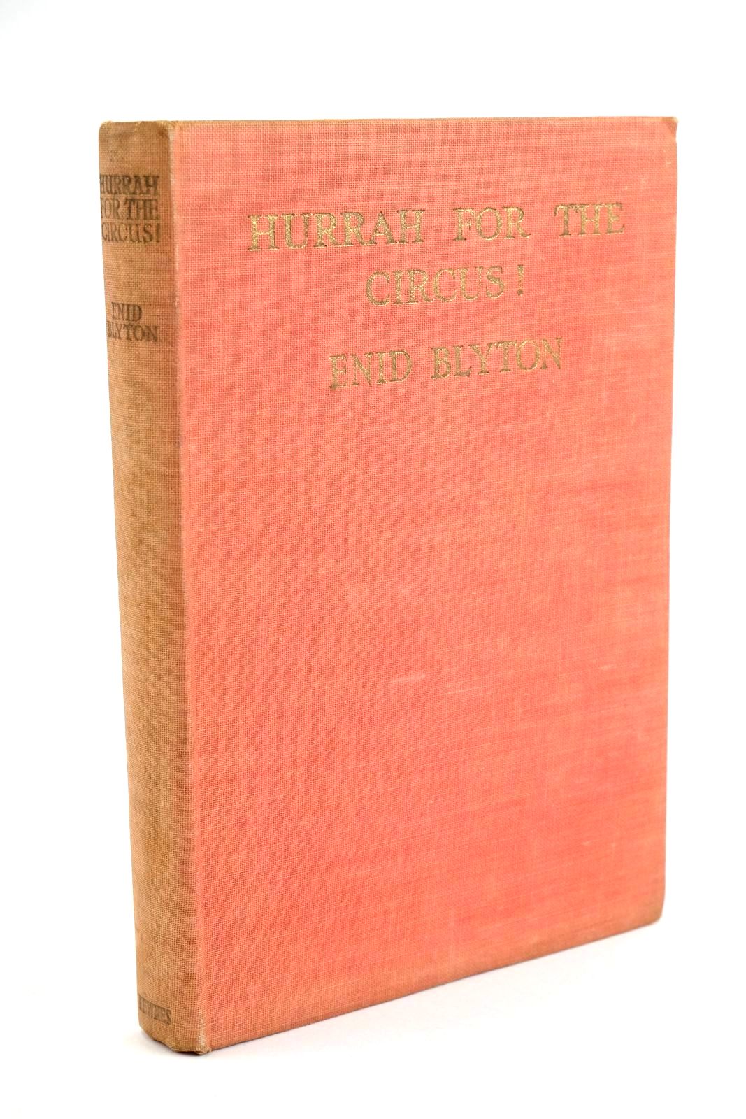Photo of HURRAH FOR THE CIRCUS! written by Blyton, Enid illustrated by Davie, E.H. published by George Newnes Ltd. (STOCK CODE: 1323548)  for sale by Stella & Rose's Books