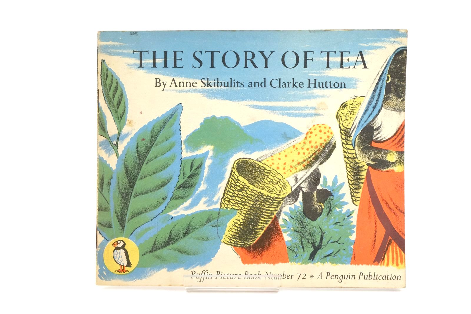 Photo of THE STORY OF TEA written by Skibulits, Anne illustrated by Hutton, Clarke published by Penguin Books Ltd (STOCK CODE: 1323706)  for sale by Stella & Rose's Books