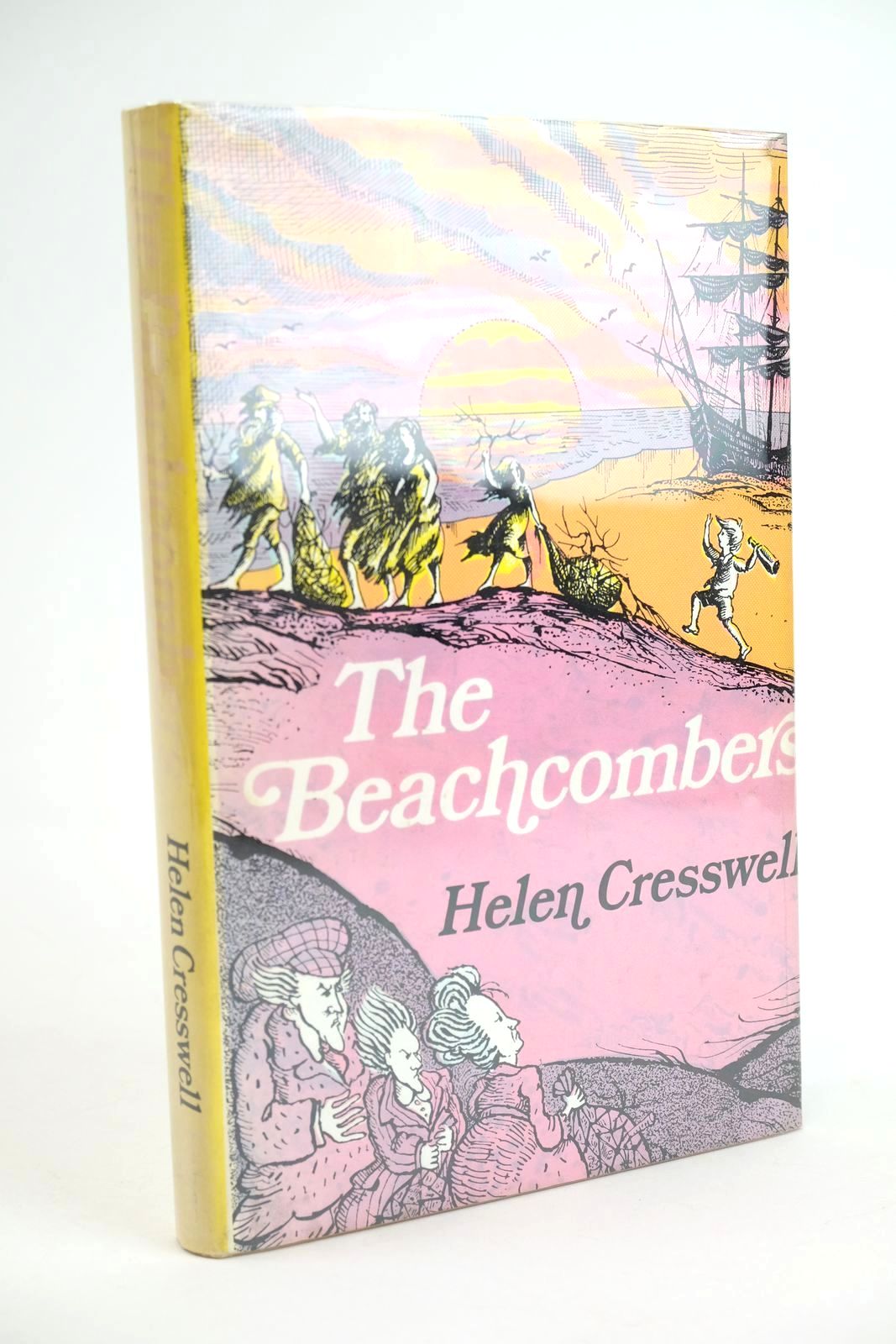 Photo of THE BEACHCOMBERS written by Cresswell, Helen illustrated by Le Cain, Errol published by Faber &amp; Faber (STOCK CODE: 1323831)  for sale by Stella & Rose's Books