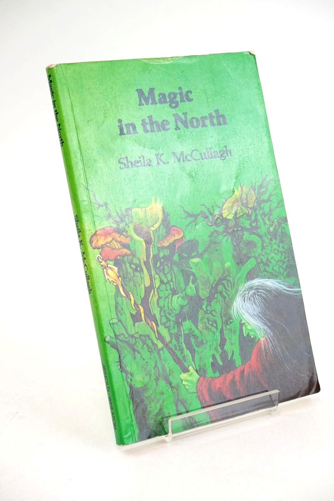 Photo of MAGIC IN THE NORTH written by McCullagh, Sheila K. illustrated by Mutimer, Ray published by Arnold Wheaton (STOCK CODE: 1323985)  for sale by Stella & Rose's Books