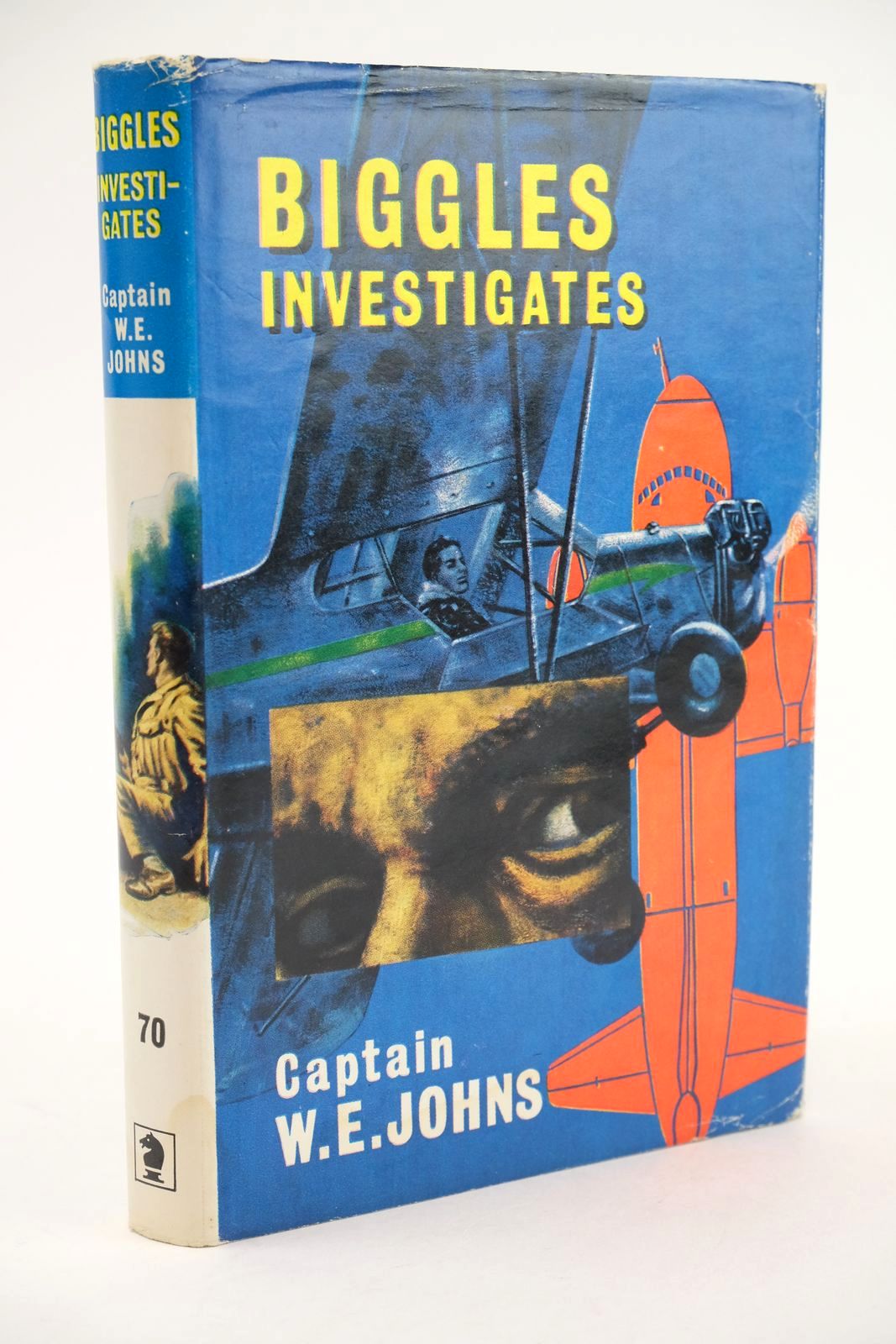 Photo of BIGGLES INVESTIGATES written by Johns, W.E. illustrated by Stead, Leslie published by Brockhampton Press (STOCK CODE: 1324041)  for sale by Stella & Rose's Books
