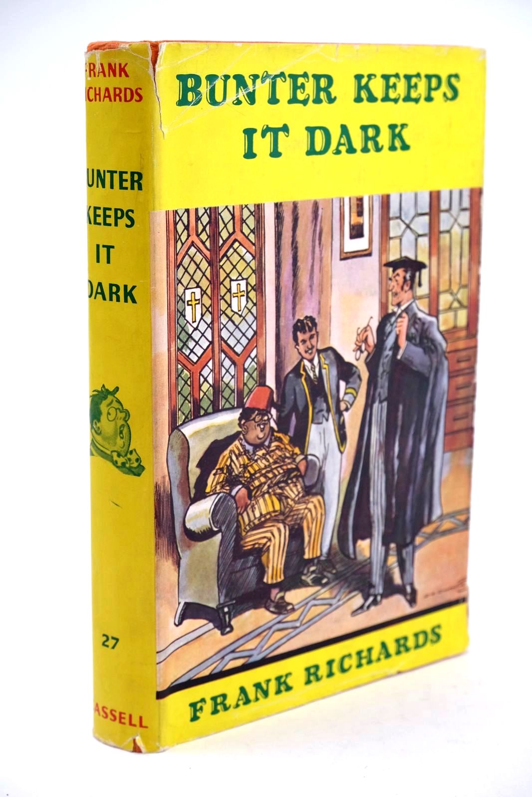 Photo of BUNTER KEEPS IT DARK written by Richards, Frank illustrated by Chapman, C.H. published by Cassell & Company Ltd (STOCK CODE: 1324112)  for sale by Stella & Rose's Books