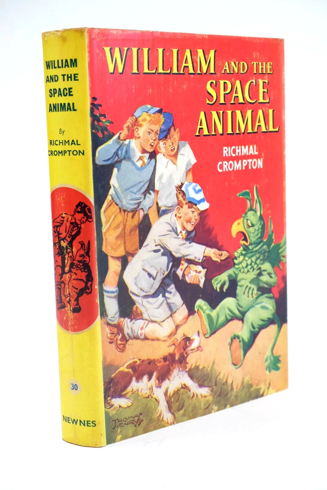 Photo of WILLIAM AND THE SPACE ANIMAL written by Crompton, Richmal illustrated by Henry, Thomas published by George Newnes Limited (STOCK CODE: 1324715)  for sale by Stella & Rose's Books