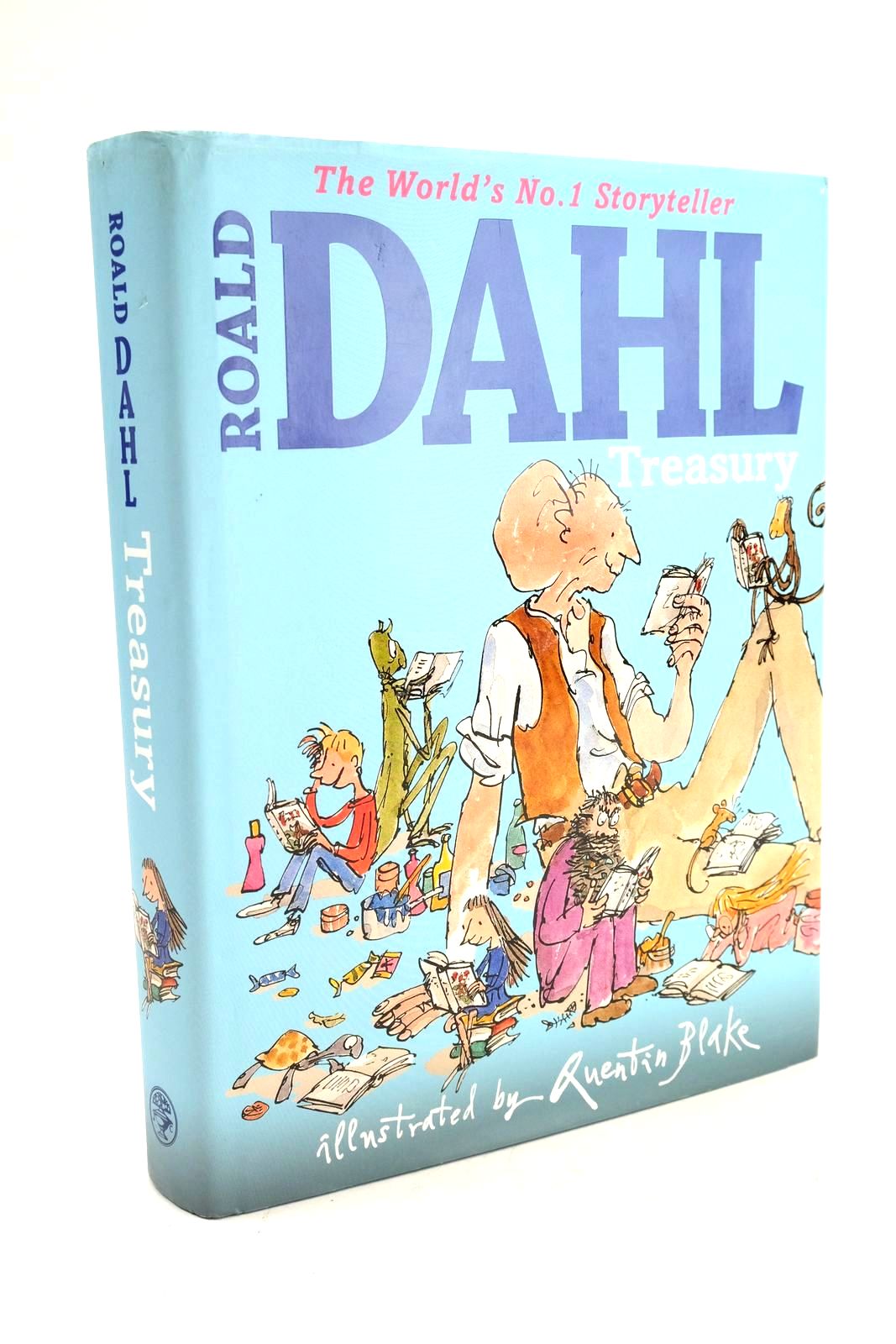 Photo of THE ROALD DAHL TREASURY written by Dahl, Roald illustrated by Blake, Quentin Benson, Patrick Briggs, Raymond et al., published by Jonathan Cape (STOCK CODE: 1325182)  for sale by Stella & Rose's Books