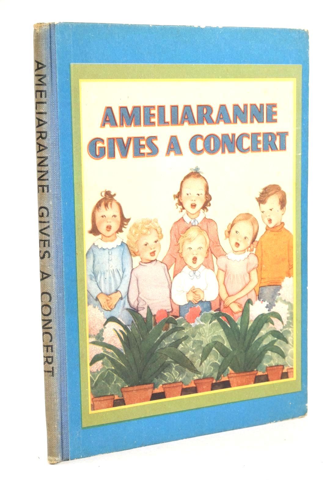 Photo of AMELIARANNE GIVES A CONCERT- Stock Number: 1325730
