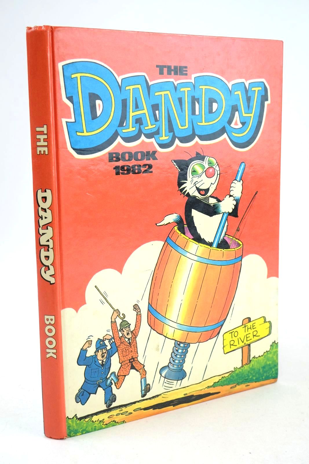 Photo of THE DANDY BOOK 1982- Stock Number: 1326176
