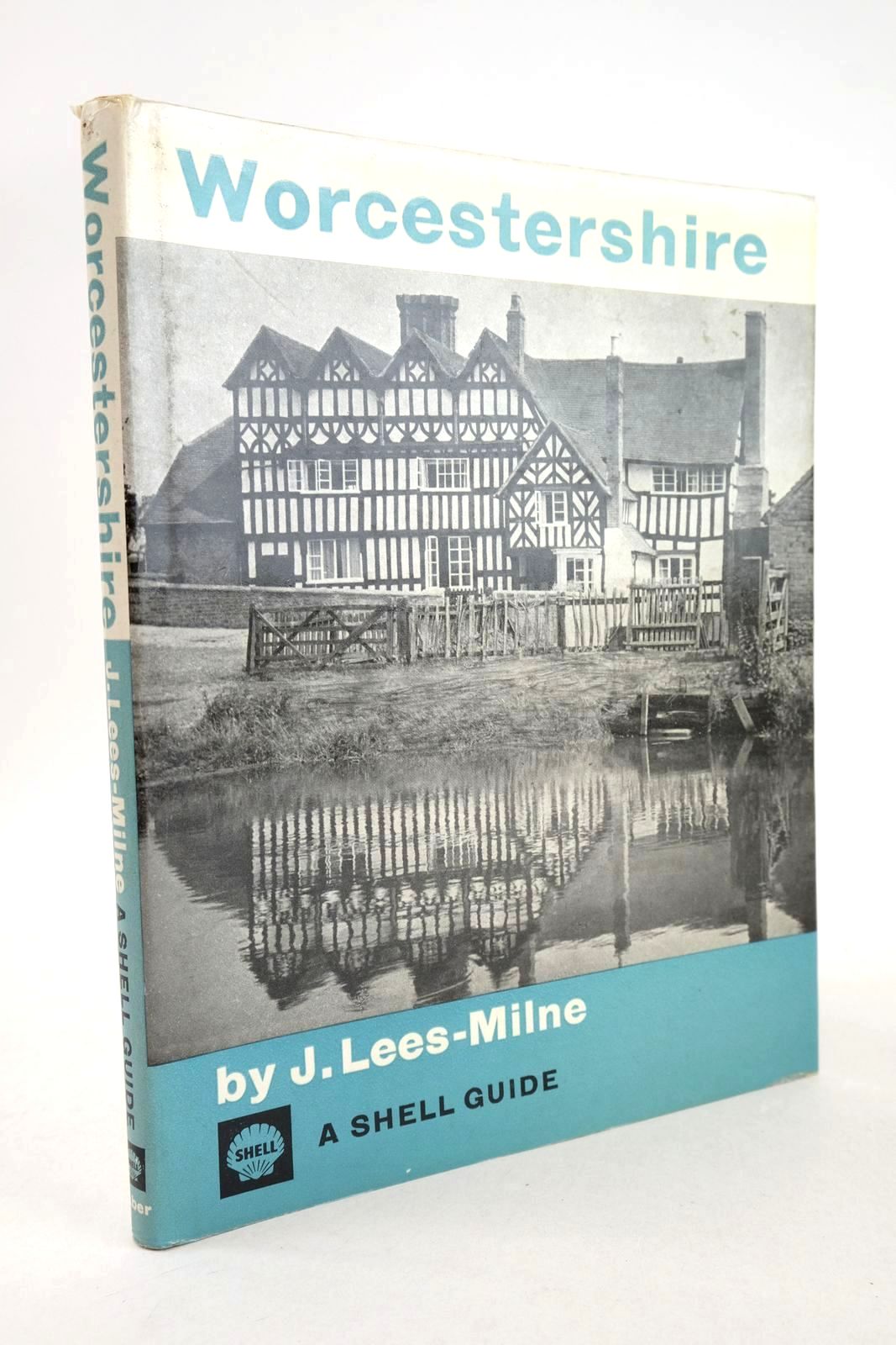 Photo of WORCESTERSHIRE A SHELL GUIDE written by Lees-Milne, James published by Faber &amp; Faber (STOCK CODE: 1326499)  for sale by Stella & Rose's Books