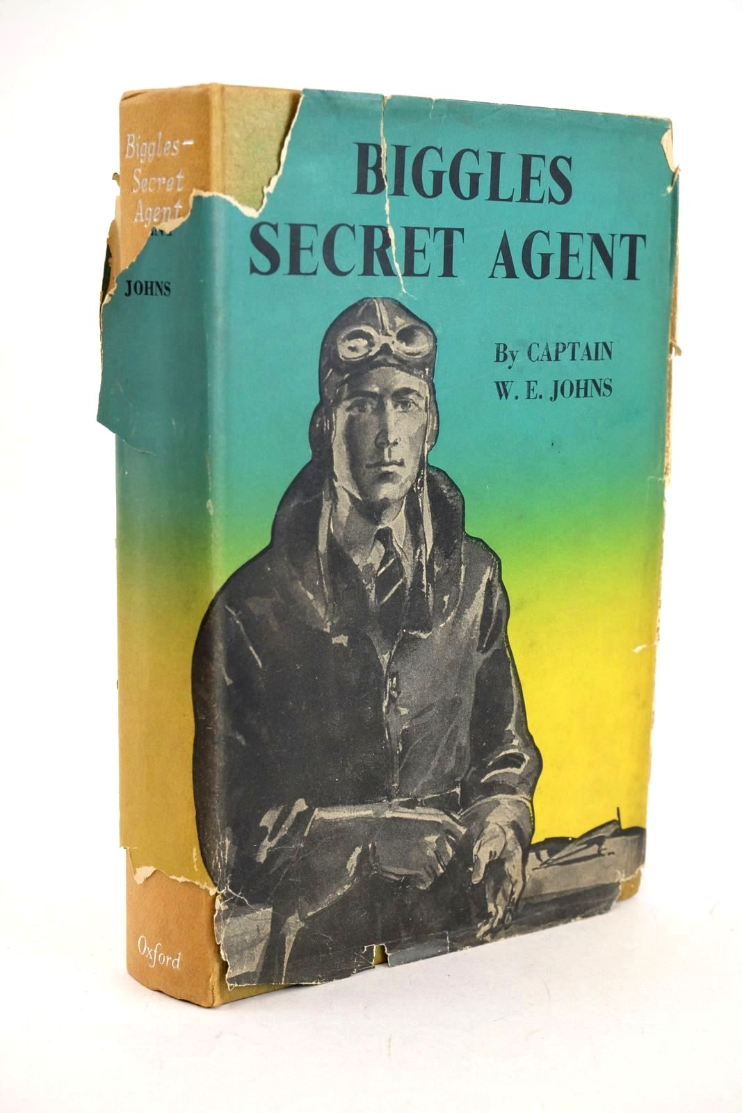 Photo of BIGGLES SECRET AGENT written by Johns, W.E. illustrated by Sindall, Alfred published by Oxford University Press, Geoffrey Cumberlege (STOCK CODE: 1326687)  for sale by Stella & Rose's Books
