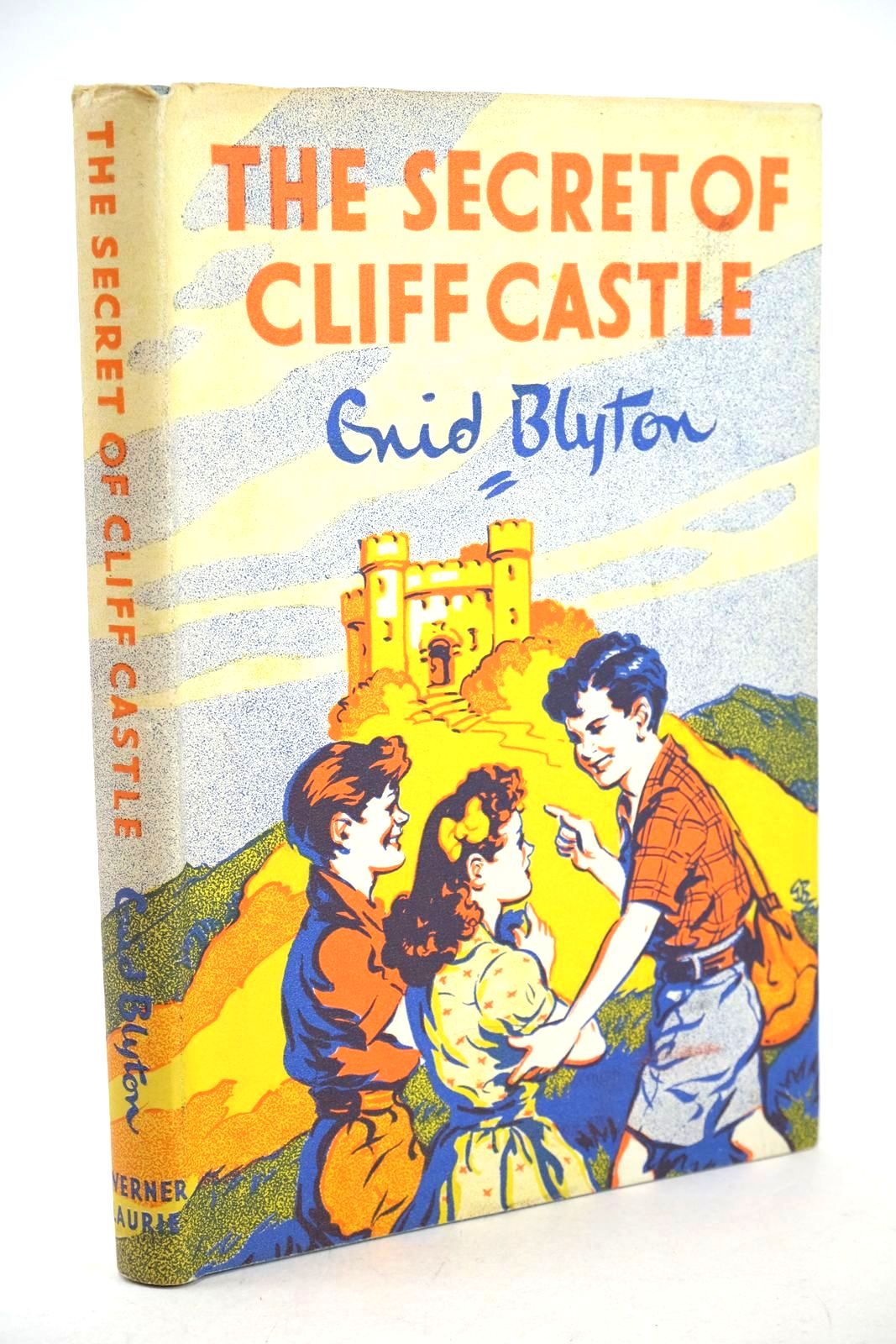 Photo of THE SECRET OF CLIFF CASTLE written by Blyton, Enid Pollock, Mary illustrated by Brook, G. published by Werner Laurie (STOCK CODE: 1326784)  for sale by Stella & Rose's Books
