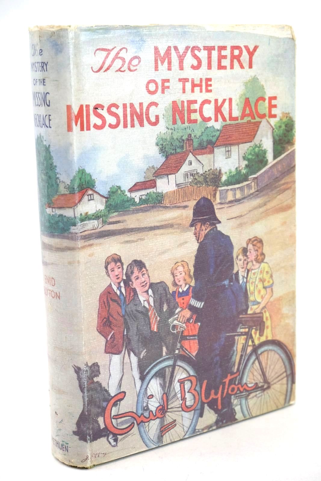 Photo of THE MYSTERY OF THE MISSING NECKLACE written by Blyton, Enid illustrated by Abbey, J. published by Methuen &amp; Co. Ltd. (STOCK CODE: 1326914)  for sale by Stella & Rose's Books