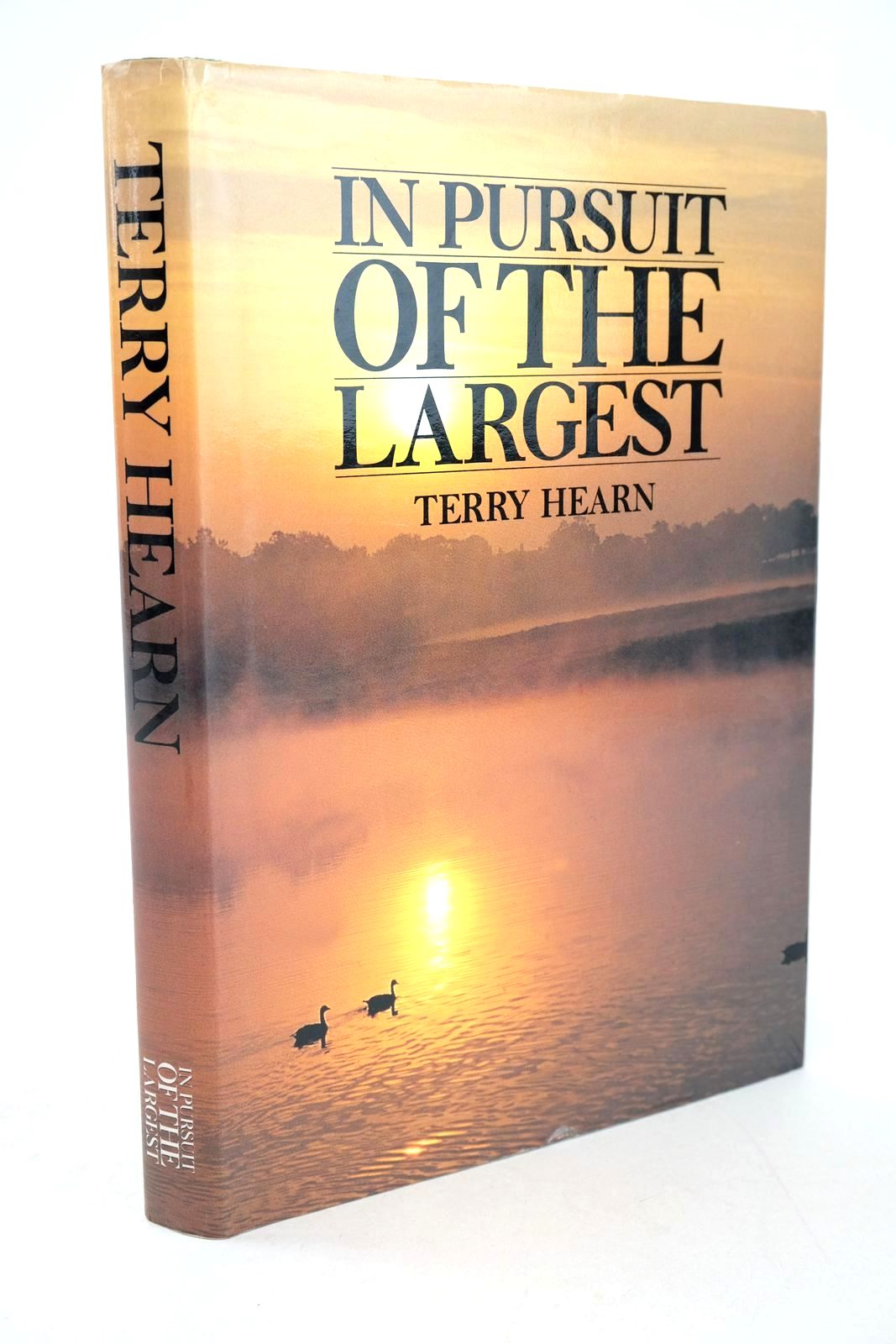 Photo of IN PURSUIT OF THE LARGEST written by Hearn, Terry published by Bountyhunter Publications (STOCK CODE: 1327669)  for sale by Stella & Rose's Books