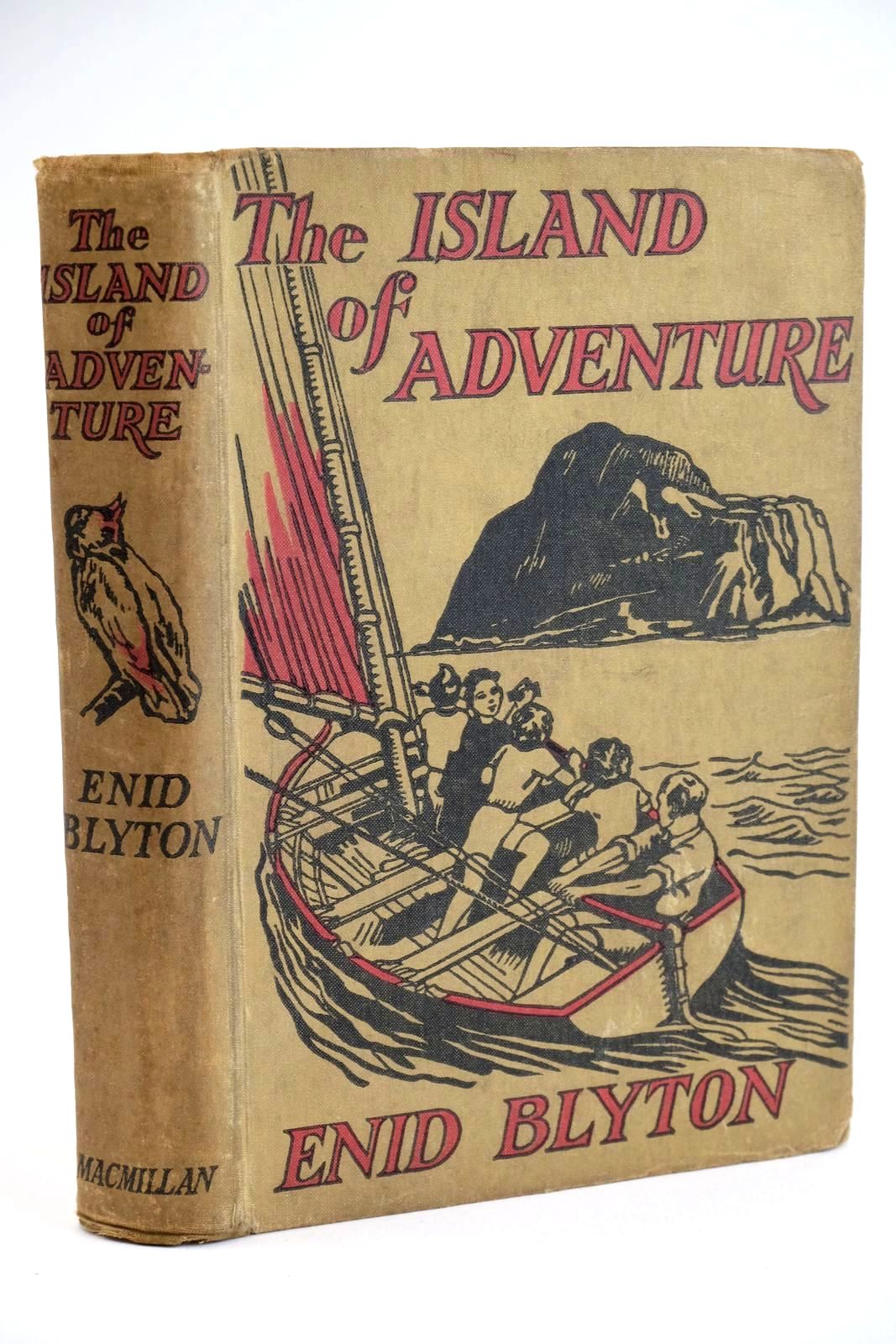 Photo of THE ISLAND OF ADVENTURE written by Blyton, Enid illustrated by Tresilian, Stuart published by Macmillan &amp; Co. Ltd. (STOCK CODE: 1328095)  for sale by Stella & Rose's Books