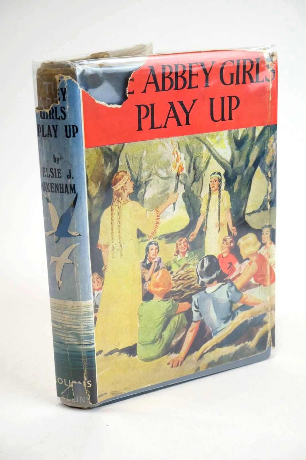 Photo of THE ABBEY GIRLS PLAY UP written by Oxenham, Elsie J. published by Collins (STOCK CODE: 1328339)  for sale by Stella & Rose's Books