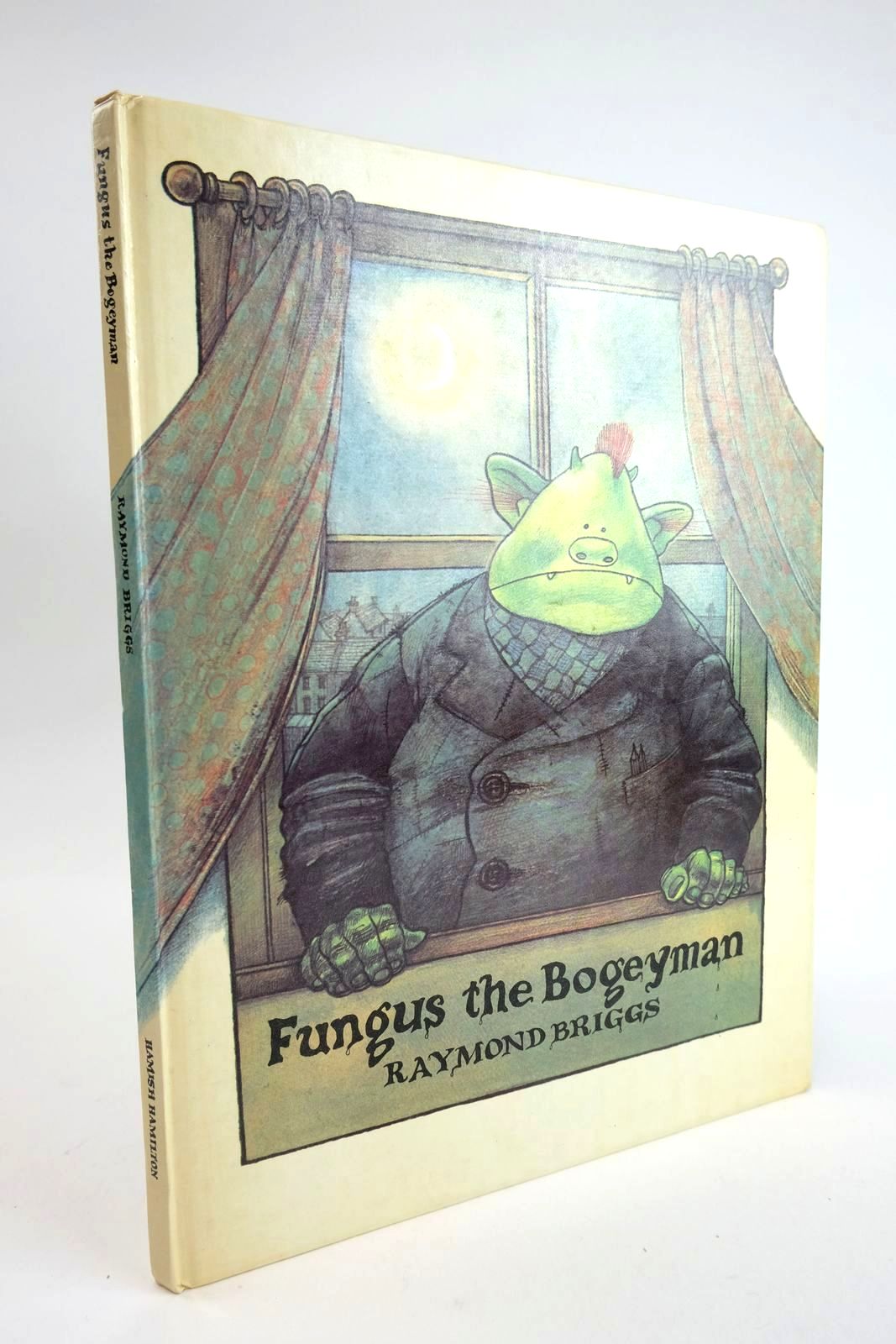 Photo of FUNGUS THE BOGEYMAN written by Briggs, Raymond illustrated by Briggs, Raymond published by Hamish Hamilton Childrens Books (STOCK CODE: 1328648)  for sale by Stella & Rose's Books