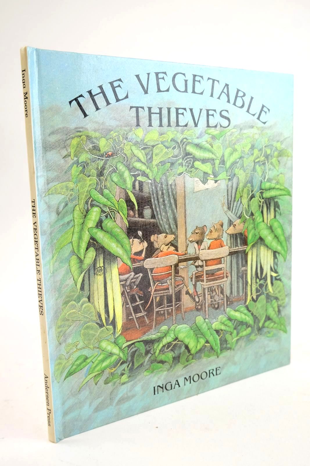 Photo of THE VEGETABLE THIEVES written by Moore, Inga illustrated by Moore, Inga published by Andersen Press Ltd. (STOCK CODE: 1328697)  for sale by Stella & Rose's Books