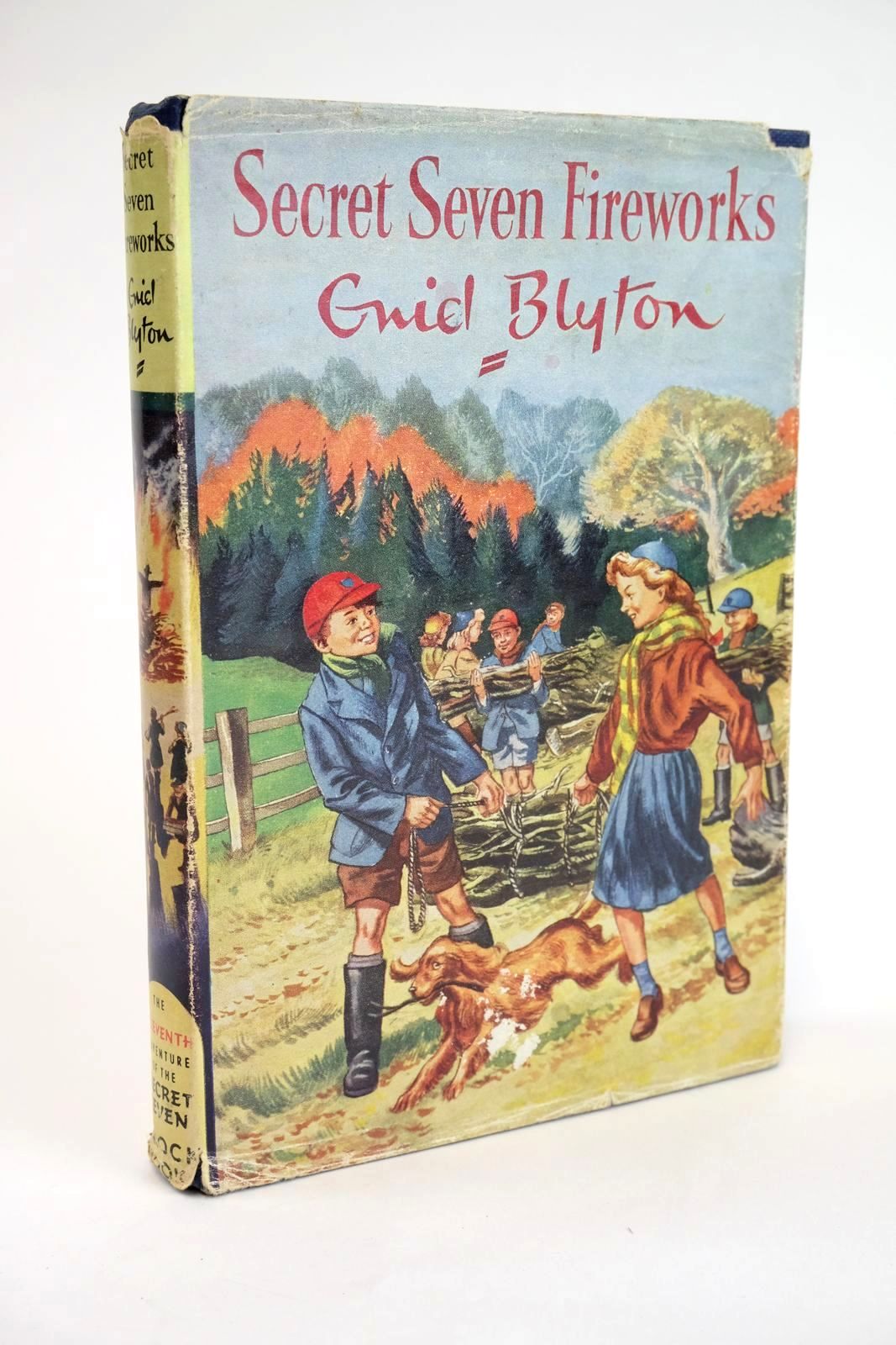 Photo of SECRET SEVEN FIREWORKS written by Blyton, Enid illustrated by Sharrocks, Burgess published by Brockhampton Press Ltd. (STOCK CODE: 1328751)  for sale by Stella & Rose's Books