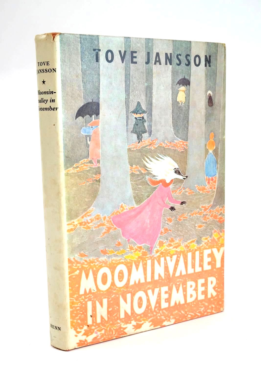 Photo of MOOMINVALLEY IN NOVEMBER written by Jansson, Tove illustrated by Jansson, Tove published by Ernest Benn Limited (STOCK CODE: 1328817)  for sale by Stella & Rose's Books