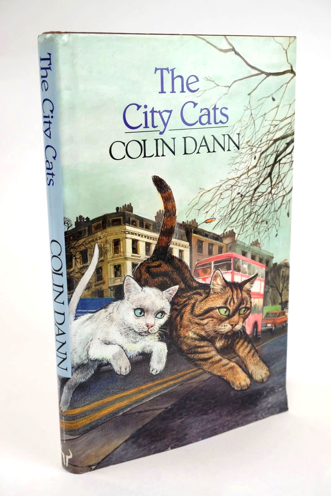 Photo of THE CITY CATS written by Dann, Colin published by Hutchinson Children's Books (STOCK CODE: 1328862)  for sale by Stella & Rose's Books