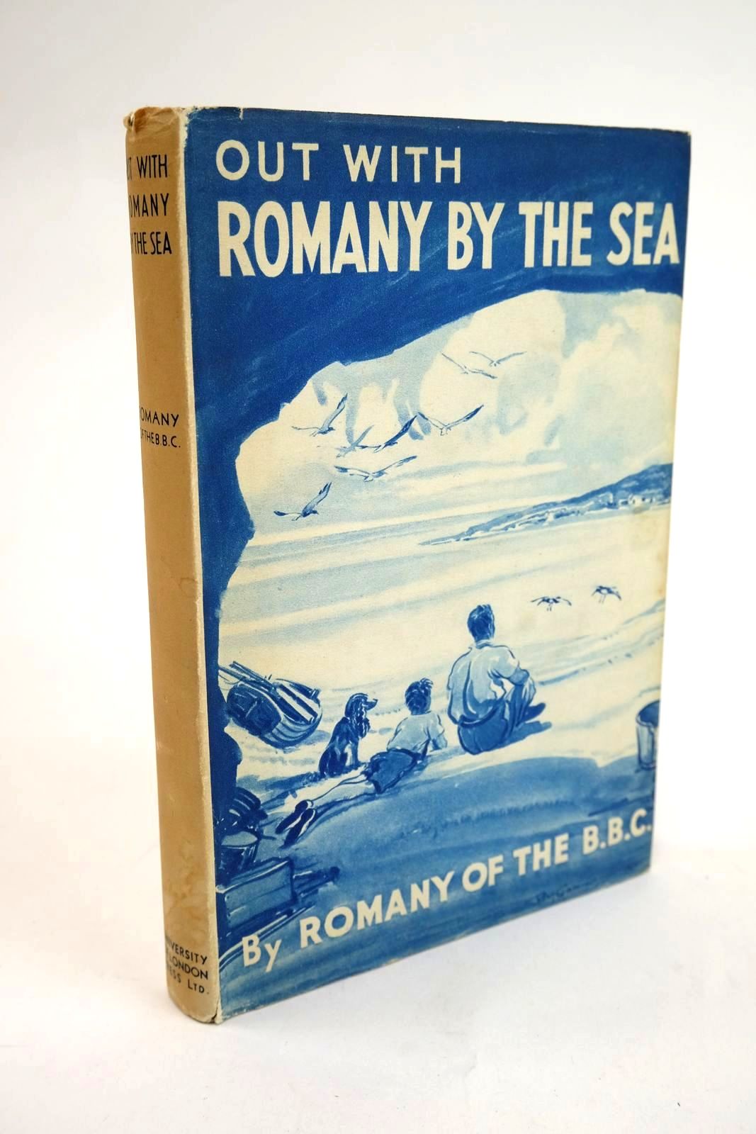 Photo of OUT WITH ROMANY BY THE SEA written by Evens, G. Bramwell illustrated by Gammon, Reg published by University of London Press Ltd. (STOCK CODE: 1328960)  for sale by Stella & Rose's Books