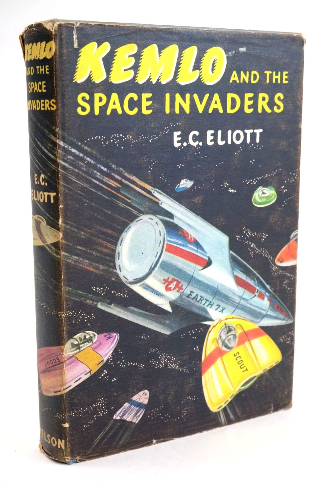 Photo of KEMLO AND THE SPACE INVADERS written by Eliott, E.C. illustrated by Craig, George published by Thomas Nelson and Sons Ltd. (STOCK CODE: 1329094)  for sale by Stella & Rose's Books