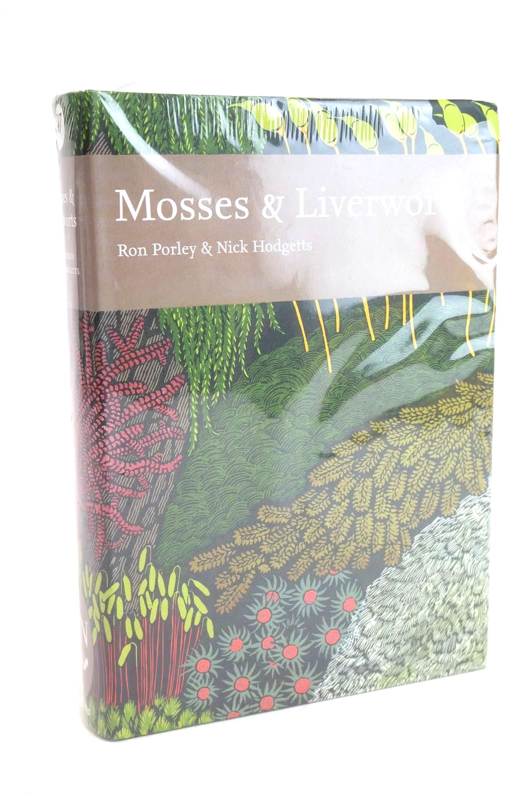 Photo of MOSSES &AMP; LIVERWORTS (NN 97) written by Porley, Ron Hodgetts, Nick published by Collins (STOCK CODE: 1329294)  for sale by Stella & Rose's Books