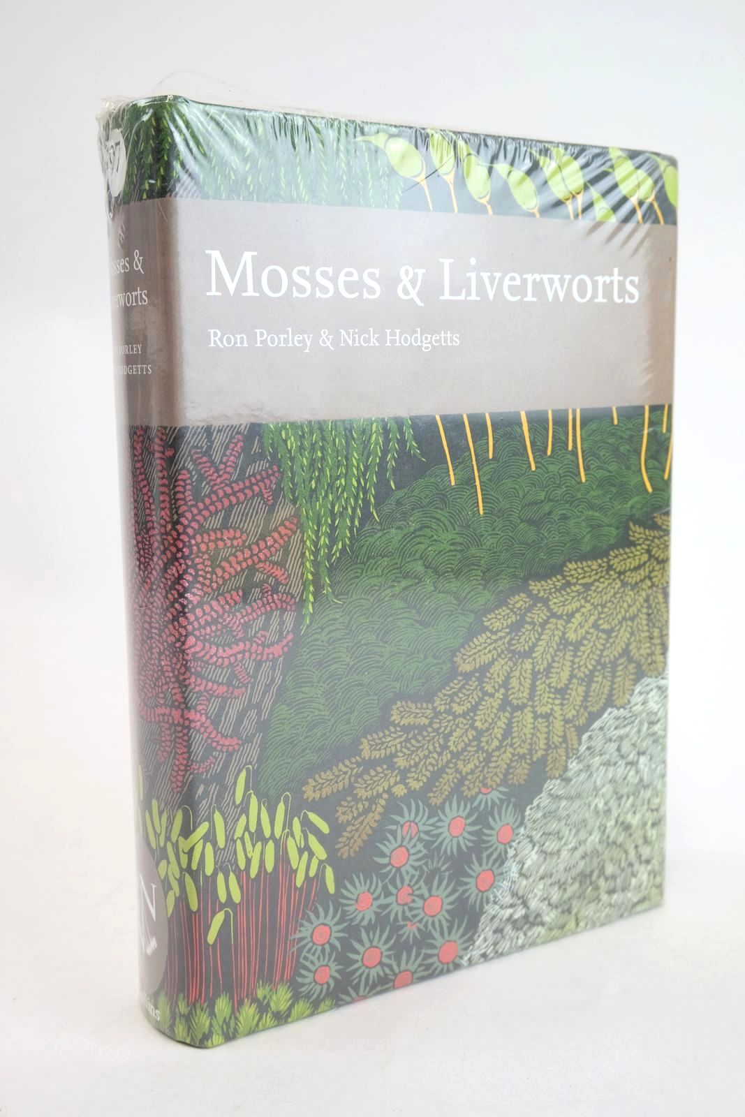 Photo of MOSSES &AMP; LIVERWORTS (NN 97) written by Porley, Ron Hodgetts, Nick published by Collins (STOCK CODE: 1329490)  for sale by Stella & Rose's Books