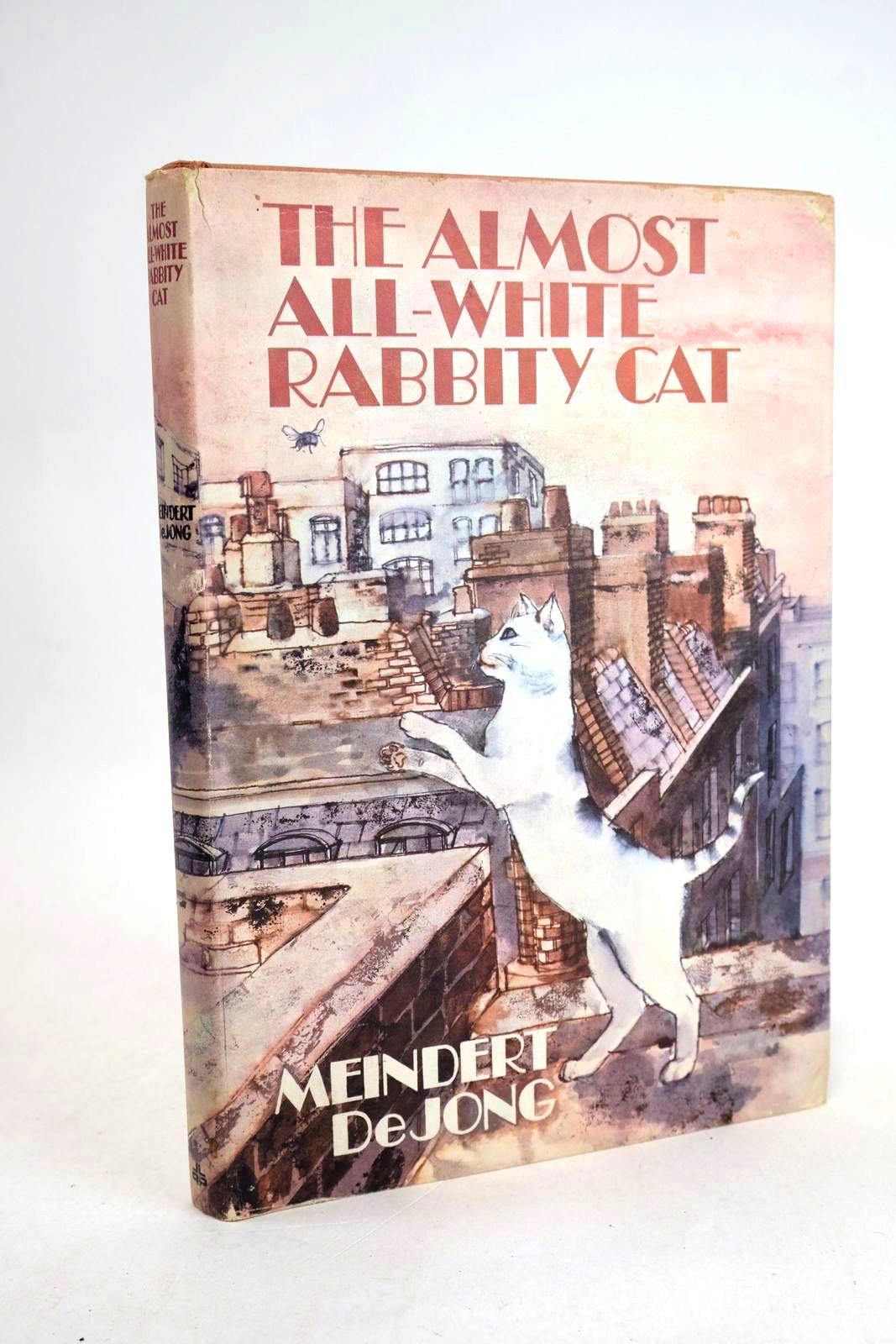 Photo of THE ALMOST ALL-WHITE RABBITY CAT written by Dejong, Meindert illustrated by Vestal, H.B. published by Lutterworth Press (STOCK CODE: 1330490)  for sale by Stella & Rose's Books