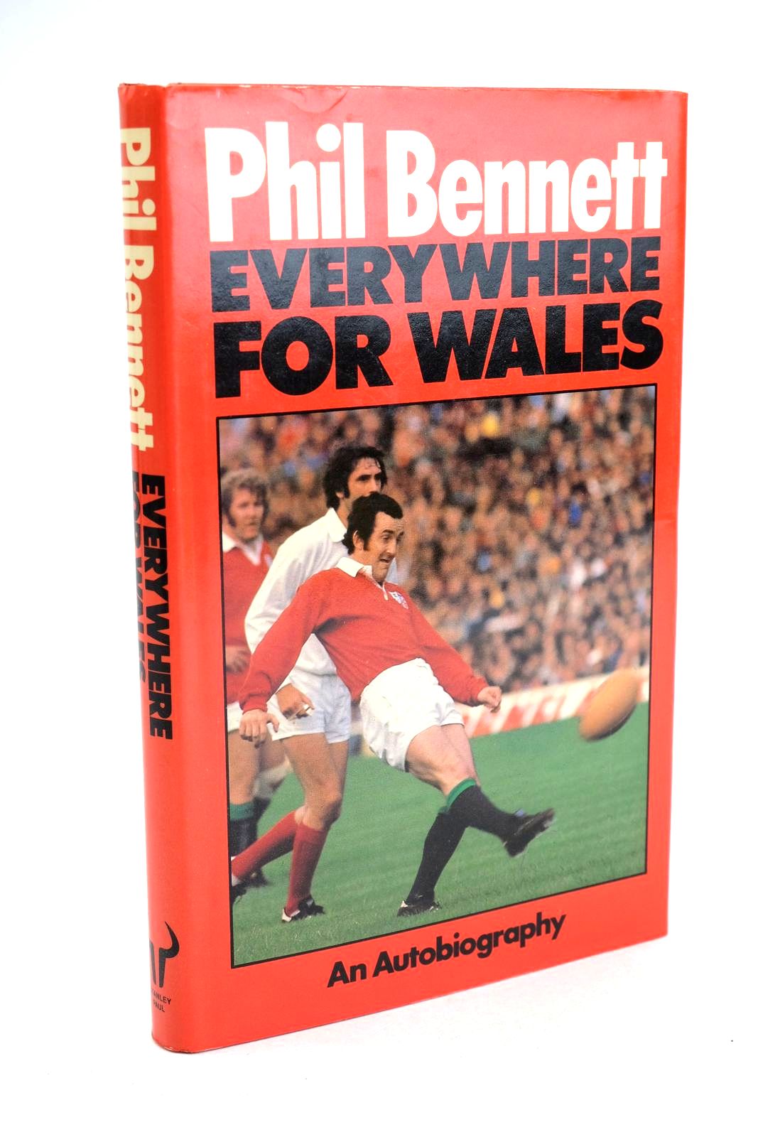 Photo of EVERYWHERE FOR WALES written by Bennett, Phil Williams, Martyn published by Stanley Paul (STOCK CODE: 1330838)  for sale by Stella & Rose's Books