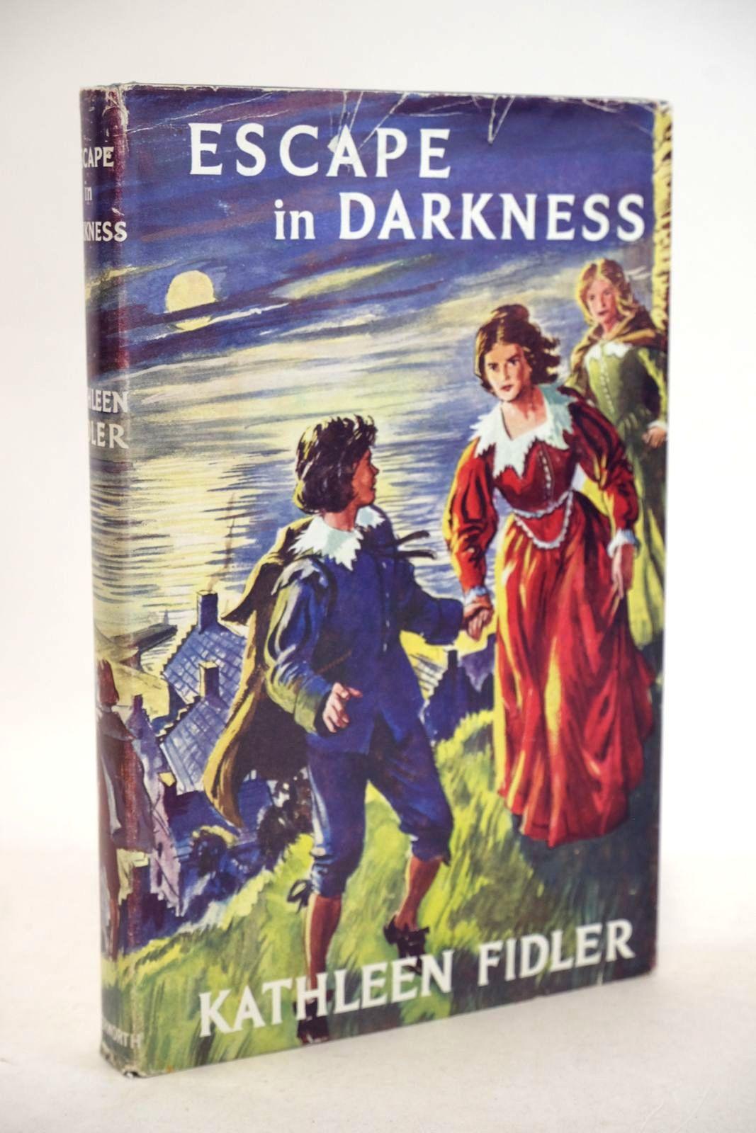 Photo of ESCAPE IN DARKNESS written by Fidler, Kathleen illustrated by Whittam, Geoffrey published by Lutterworth Press (STOCK CODE: 1331483)  for sale by Stella & Rose's Books