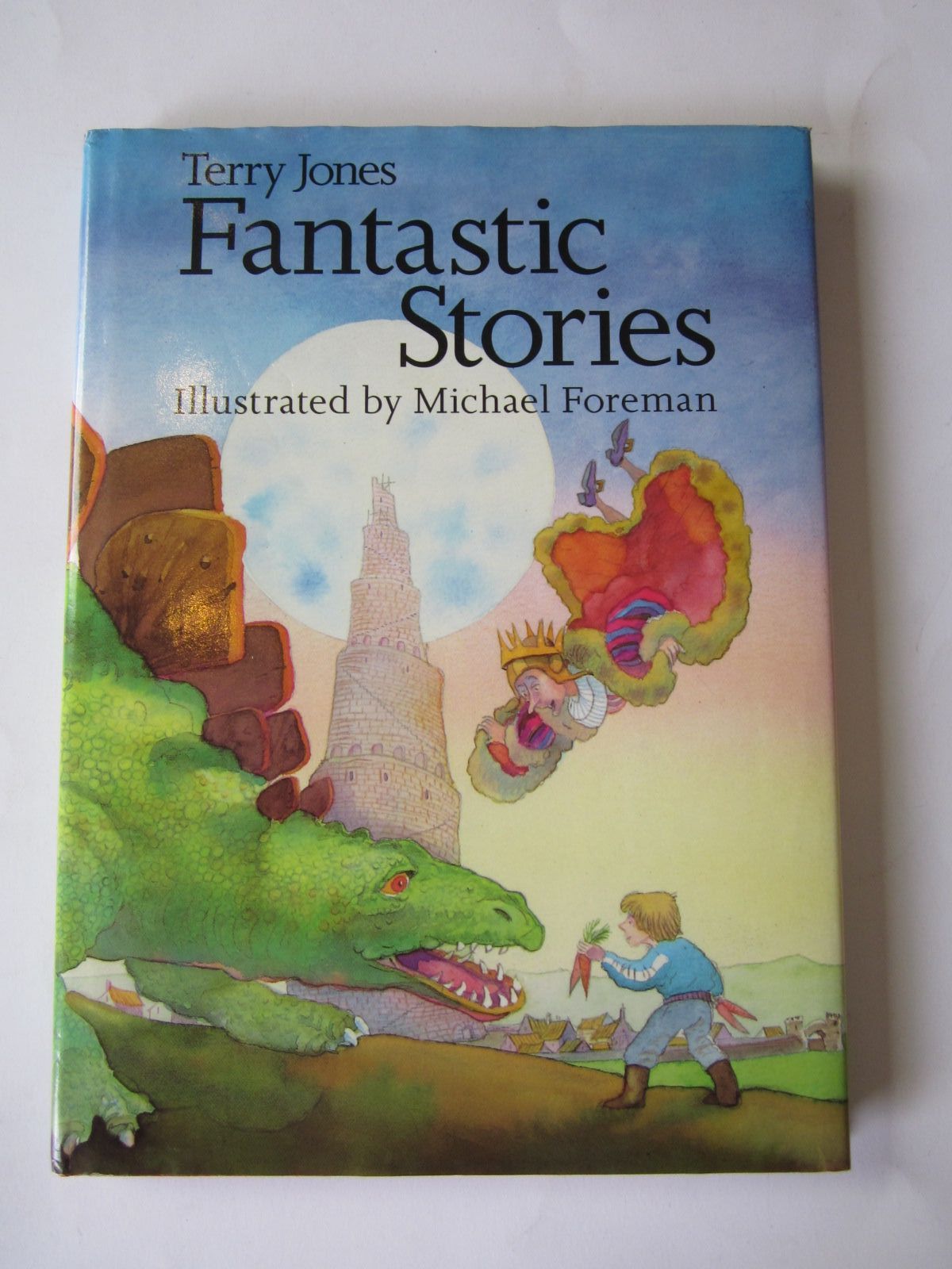 Photo of FANTASTIC STORIES written by Jones, Terry illustrated by Foreman, Michael published by Pavilion Books Ltd. (STOCK CODE: 1501147)  for sale by Stella & Rose's Books