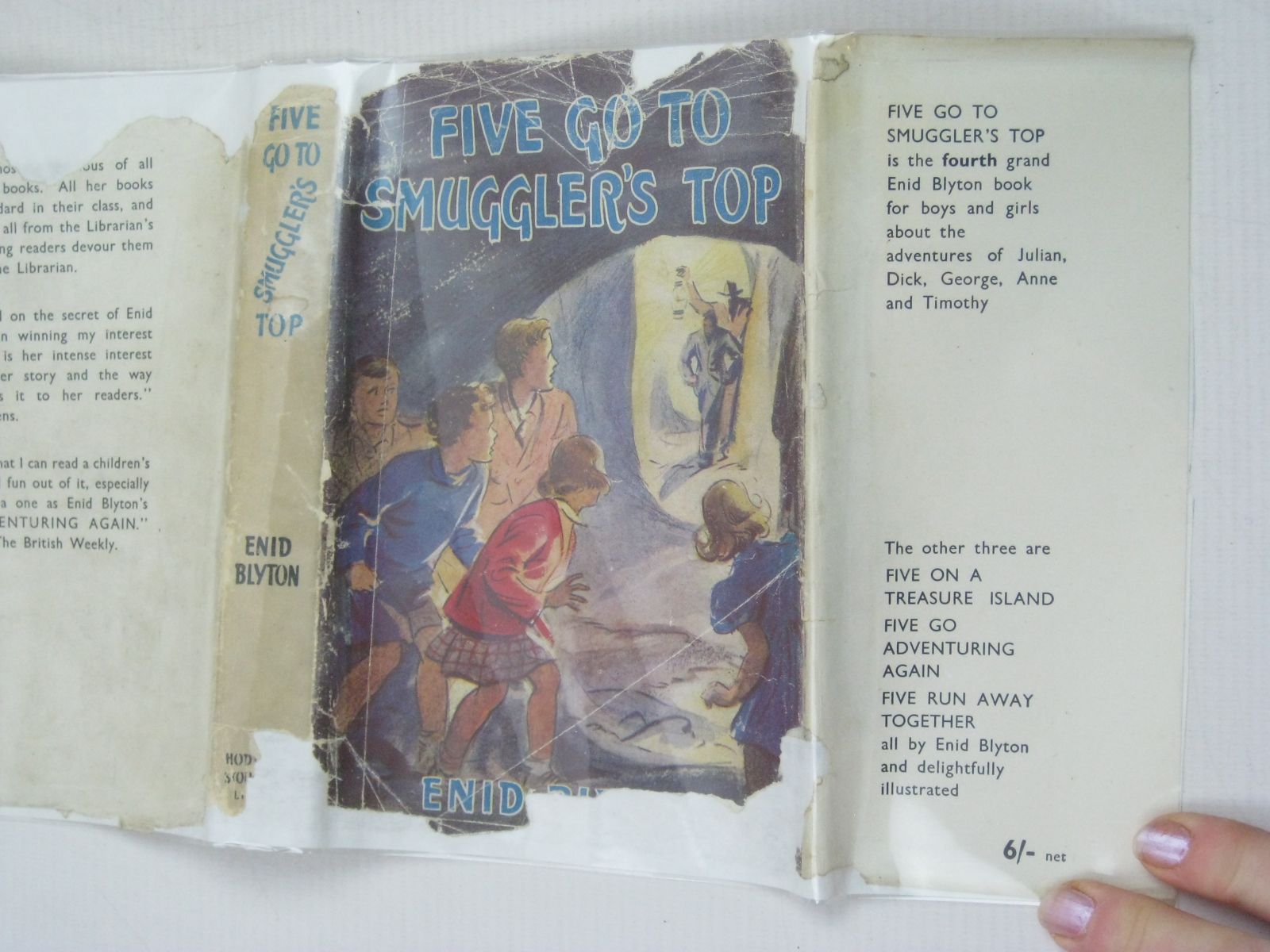 Photo of FIVE GO TO SMUGGLER'S TOP written by Blyton, Enid illustrated by Soper, Eileen published by Hodder & Stoughton (STOCK CODE: 1506249)  for sale by Stella & Rose's Books