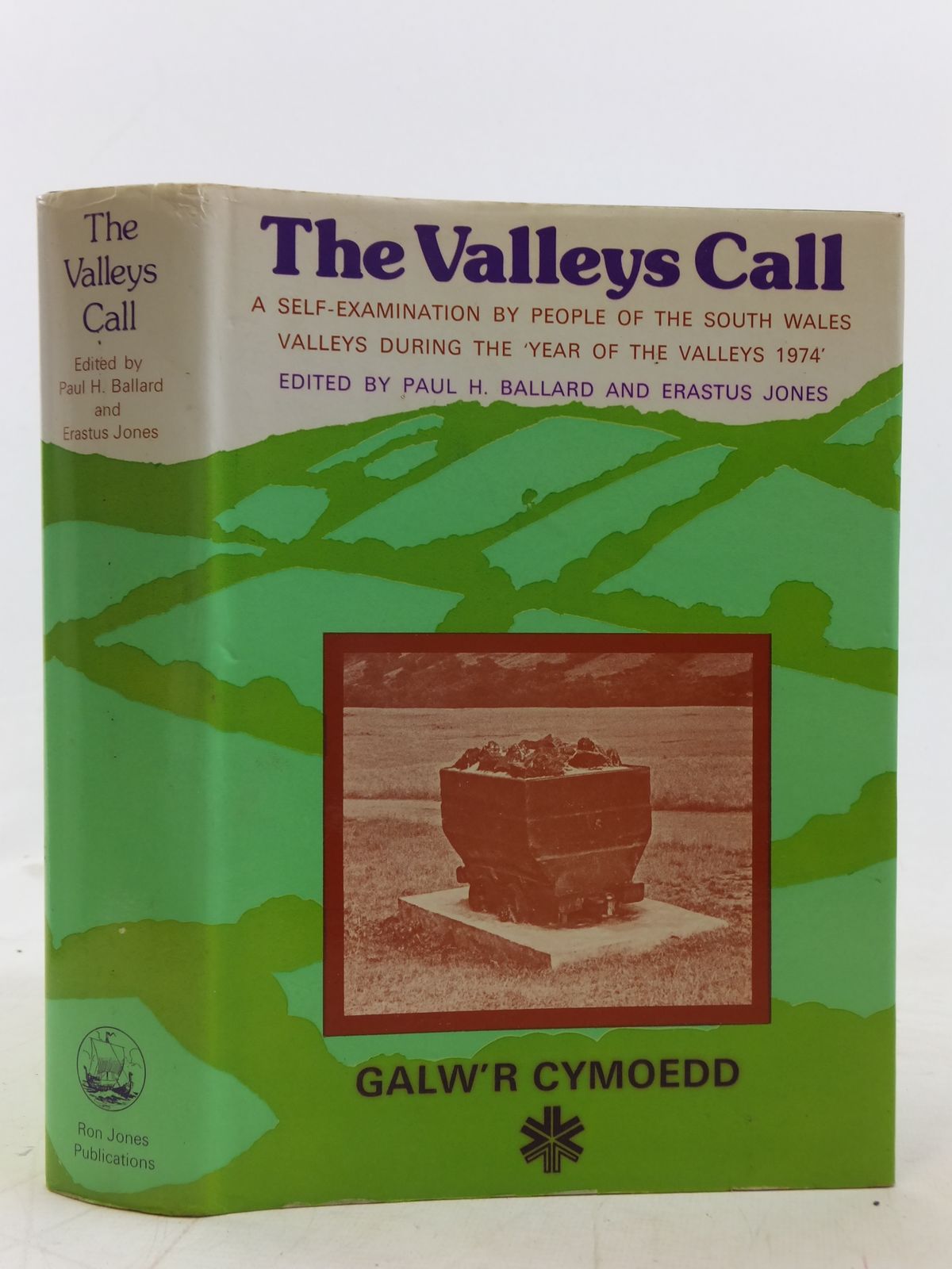 Photo of THE VALLEYS CALL- Stock Number: 1606480