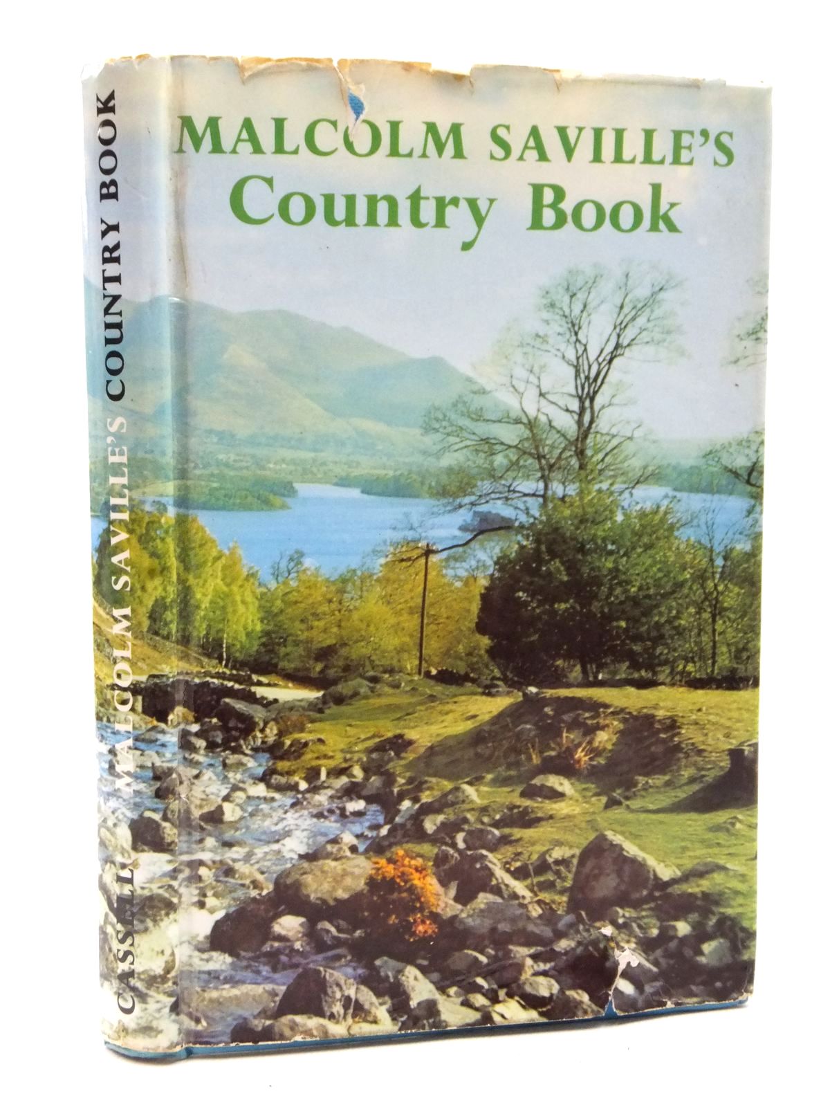 Photo of MALCOLM SAVILLE'S COUNTRY BOOK written by Saville, Malcolm published by Cassell (STOCK CODE: 1609068)  for sale by Stella & Rose's Books
