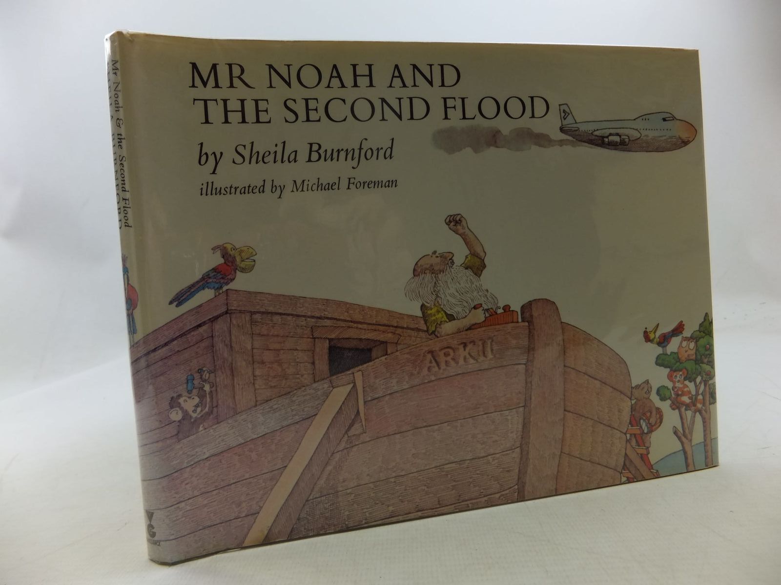 Photo of MR NOAH AND THE SECOND FLOOD written by Burnford, Sheila illustrated by Foreman, Michael published by Victor Gollancz Ltd. (STOCK CODE: 1710252)  for sale by Stella & Rose's Books