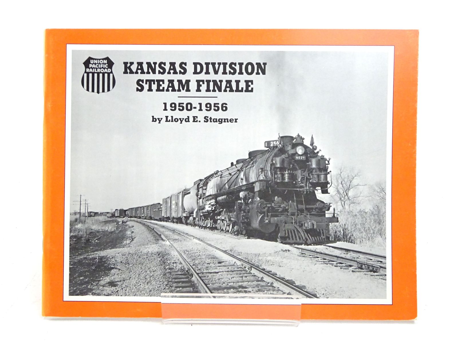 Photo of KANSAS DIVISION STEAM FINALE 1950-1956 written by Stagner, Lloyd E. published by South Platte Press (STOCK CODE: 1818030)  for sale by Stella & Rose's Books