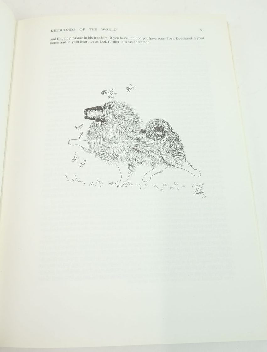Photo of KEESHONDS OF THE WORLD written by Emerson, Margo published by Beech Publishing House (STOCK CODE: 1824671)  for sale by Stella & Rose's Books