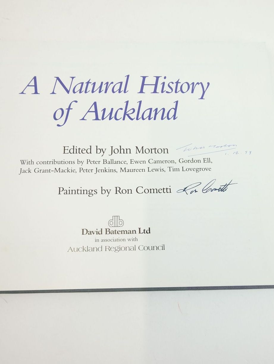 Photo of A NATURAL HISTORY OF AUCKLAND written by Morton, John illustrated by Cometti, Ron published by David Bateman (STOCK CODE: 1824940)  for sale by Stella & Rose's Books