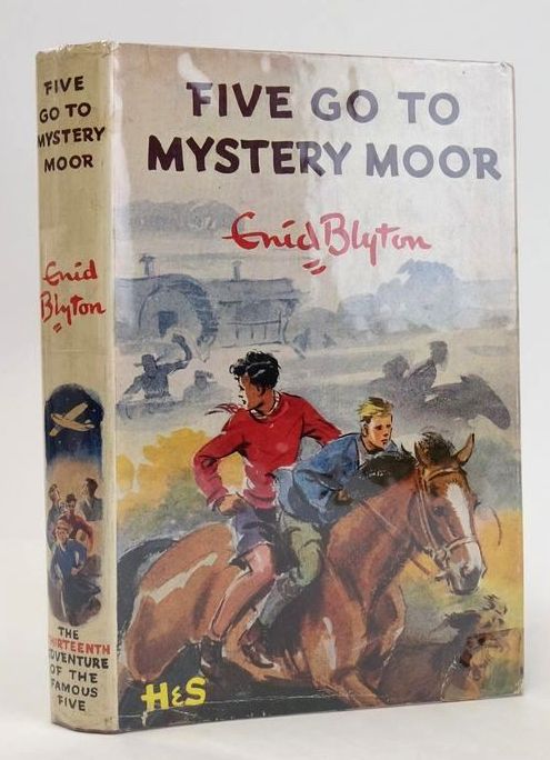 Photo of FIVE GO TO MYSTERY MOOR written by Blyton, Enid illustrated by Soper, Eileen published by Hodder &amp; Stoughton (STOCK CODE: 1828583)  for sale by Stella & Rose's Books