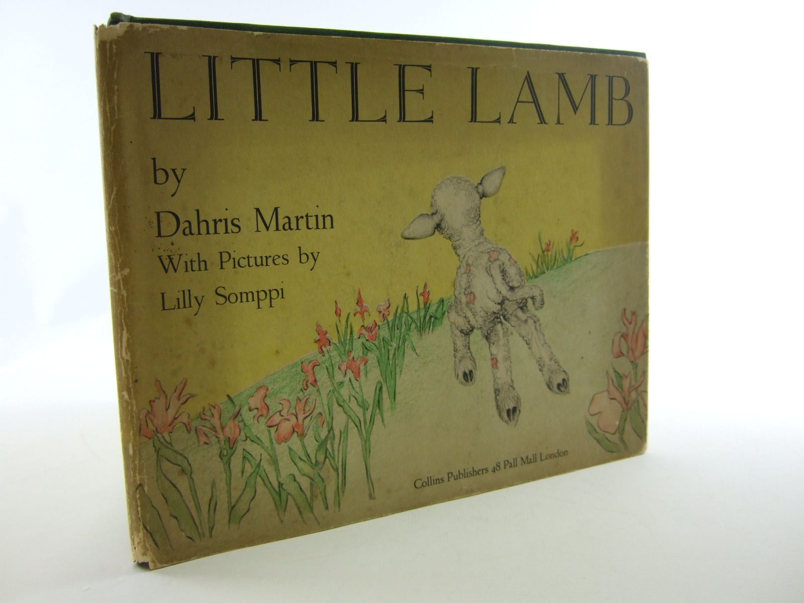 Photo of LITTLE LAMB written by Martin, Dahris illustrated by Somppi, Lilly published by Collins (STOCK CODE: 2106463)  for sale by Stella & Rose's Books